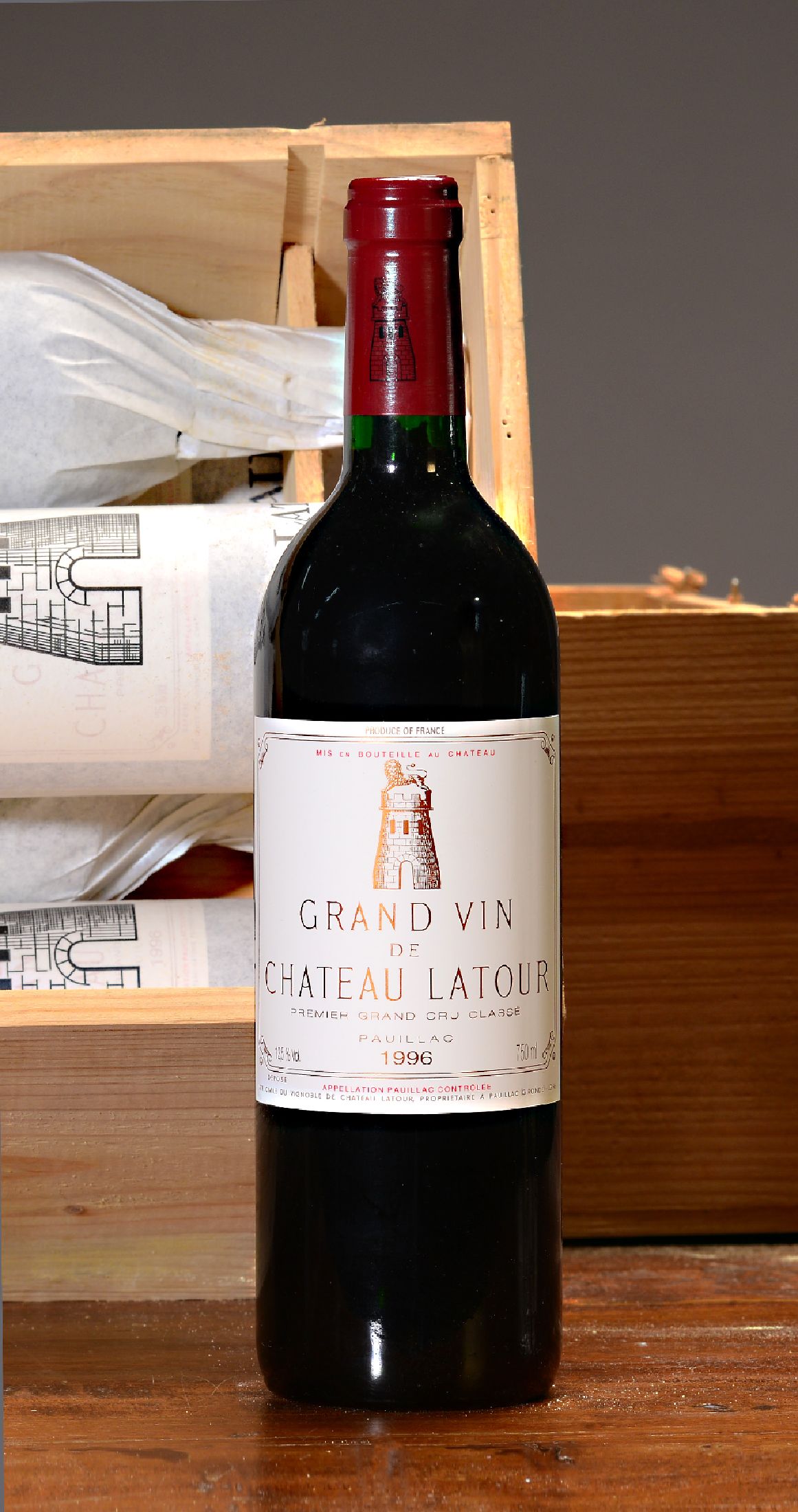 Detail a: 6 Flaschen 1996 Chateau Latour, Paulliac, premier grand cru classé, je 75cl, orig. verkorkt und unverkostet, in orig. Holzkiste