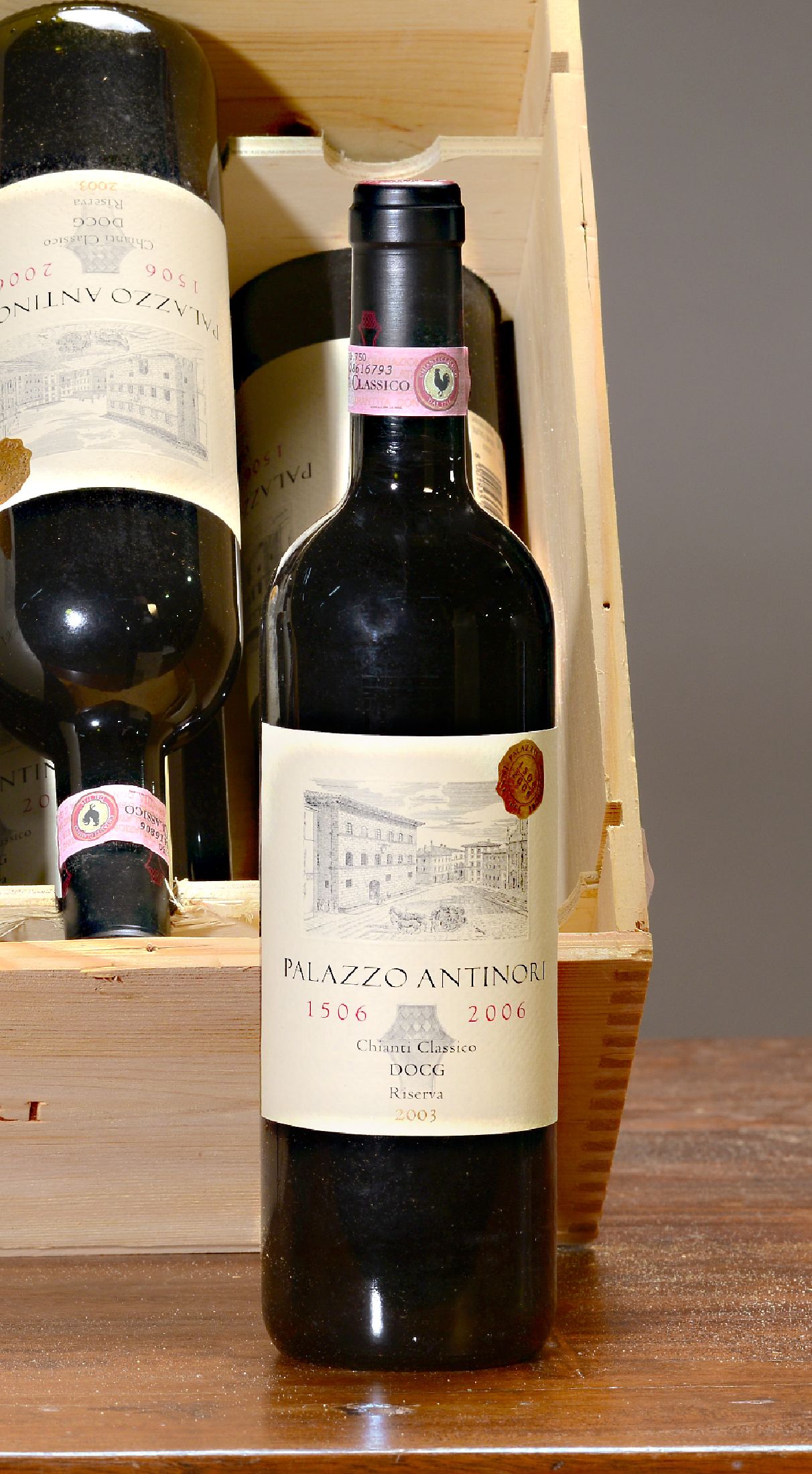 Detail a: 12 Flaschen 2006 Palazzo Antinori, Chianti classico, Riserva, je 75cl, orig. verkorkt und unverkostet, in orig. Holzkiste