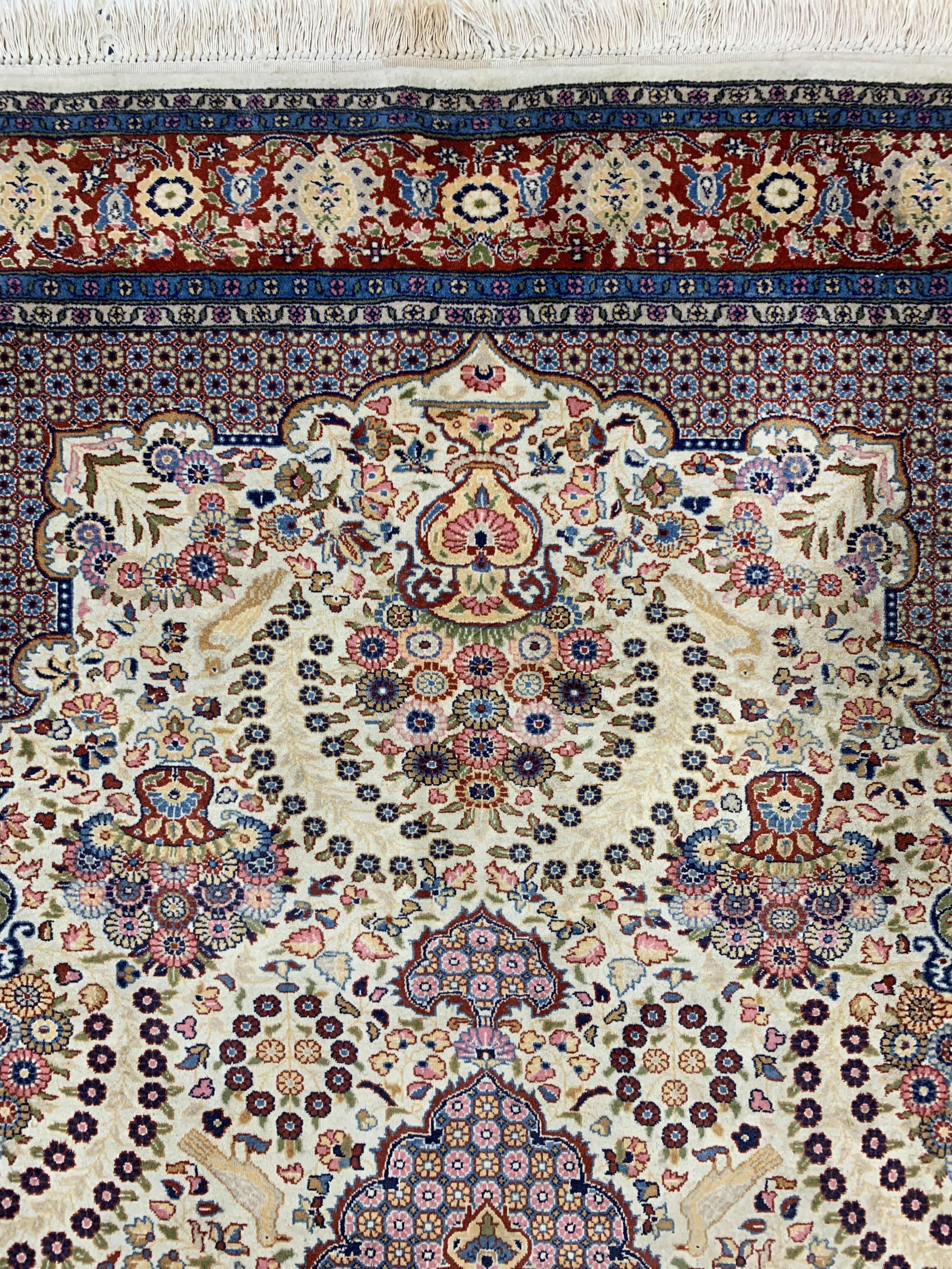 Detail c: Lahor Kork fein, Pakistan, ca. 50 Jahre, Korkwolle auf Baumwolle, ca. 202 x 140 cm, Reinigungsbedürftig, EHZ: 2