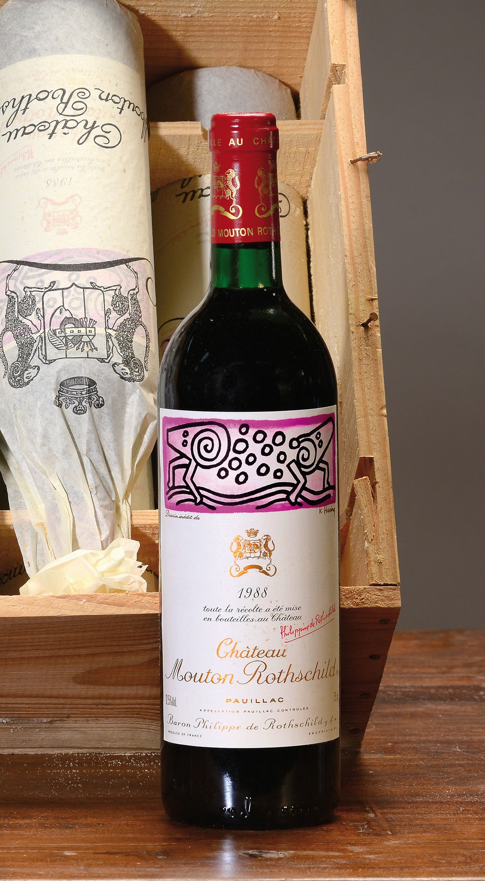 Detail a: 12 Flaschen 1988 Chateau Mouton Rothschild, Paulliac, premier grand cru classé, je 75cl, orig. verkorkt und unverkostet, in orig. Holzkiste