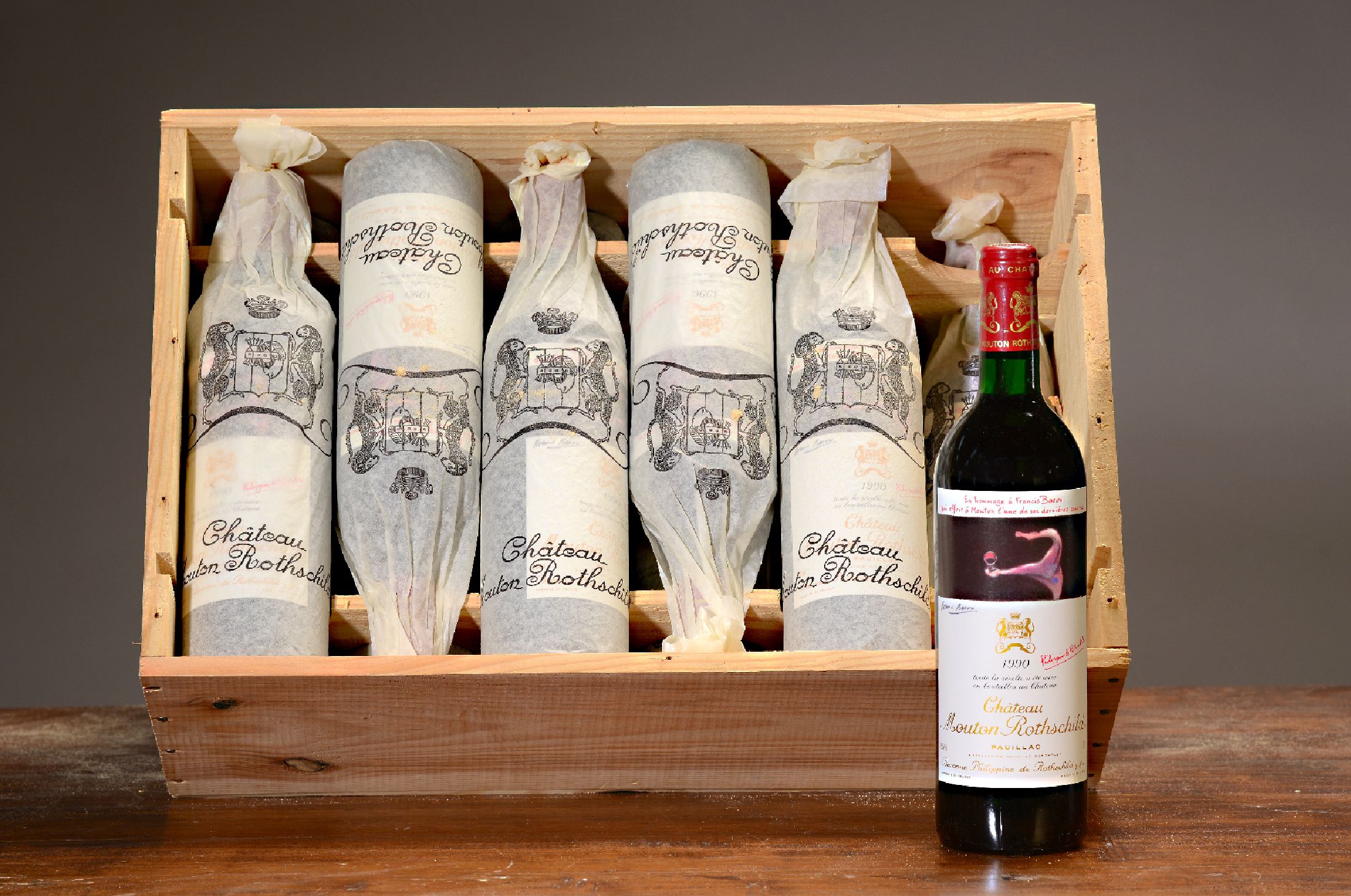 12 Flaschen 1990 Chateau Mouton Rothschild, Paulliac, premier grand cru classé, je 75cl, orig. verkorkt und unverkostet, in orig. Holzkiste