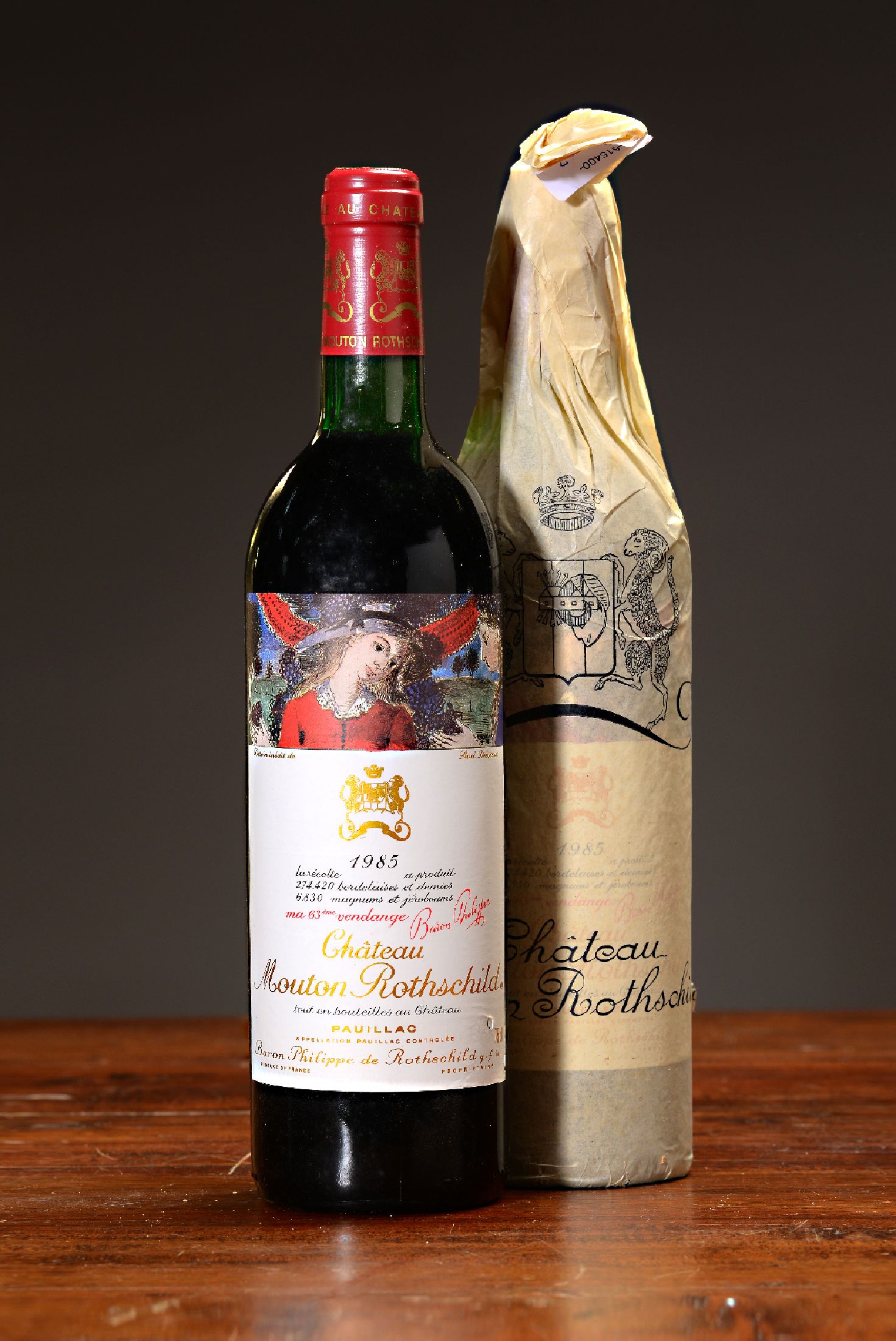 2 Flaschen 1985 Chateau Mouton Rothschild, Paulliac, premier grand cru classé, mit Künstleretikett von Marc Chagall, 75cl, orig. verkorkt und ...