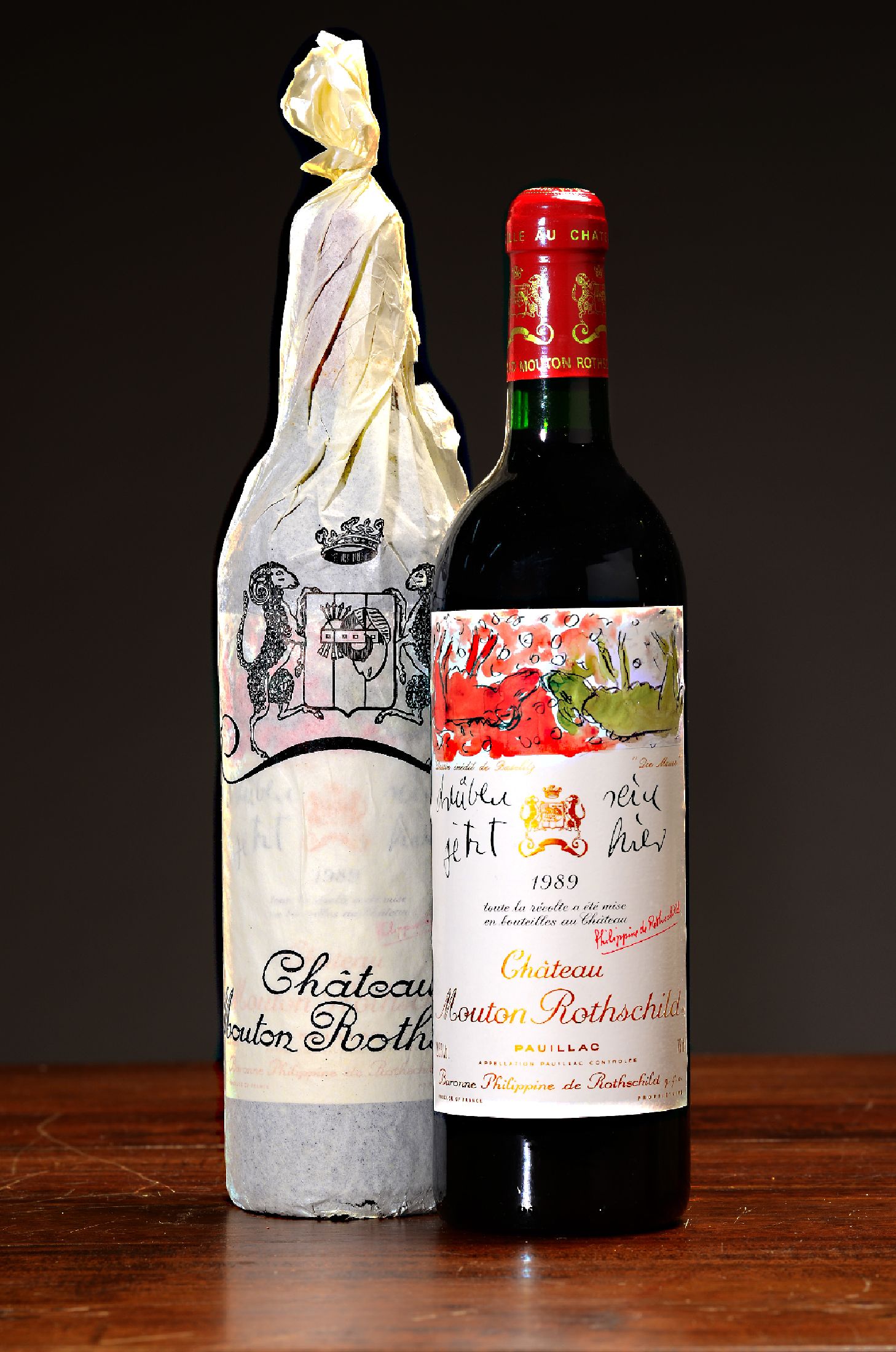 Detail a: 4 Flaschen 1989 Chateau Mouton Rothschild, Paulliac, premier grand cru classé, mit Künstleretikett von Georg Baselitz, 75cl, orig. verkorkt und ...