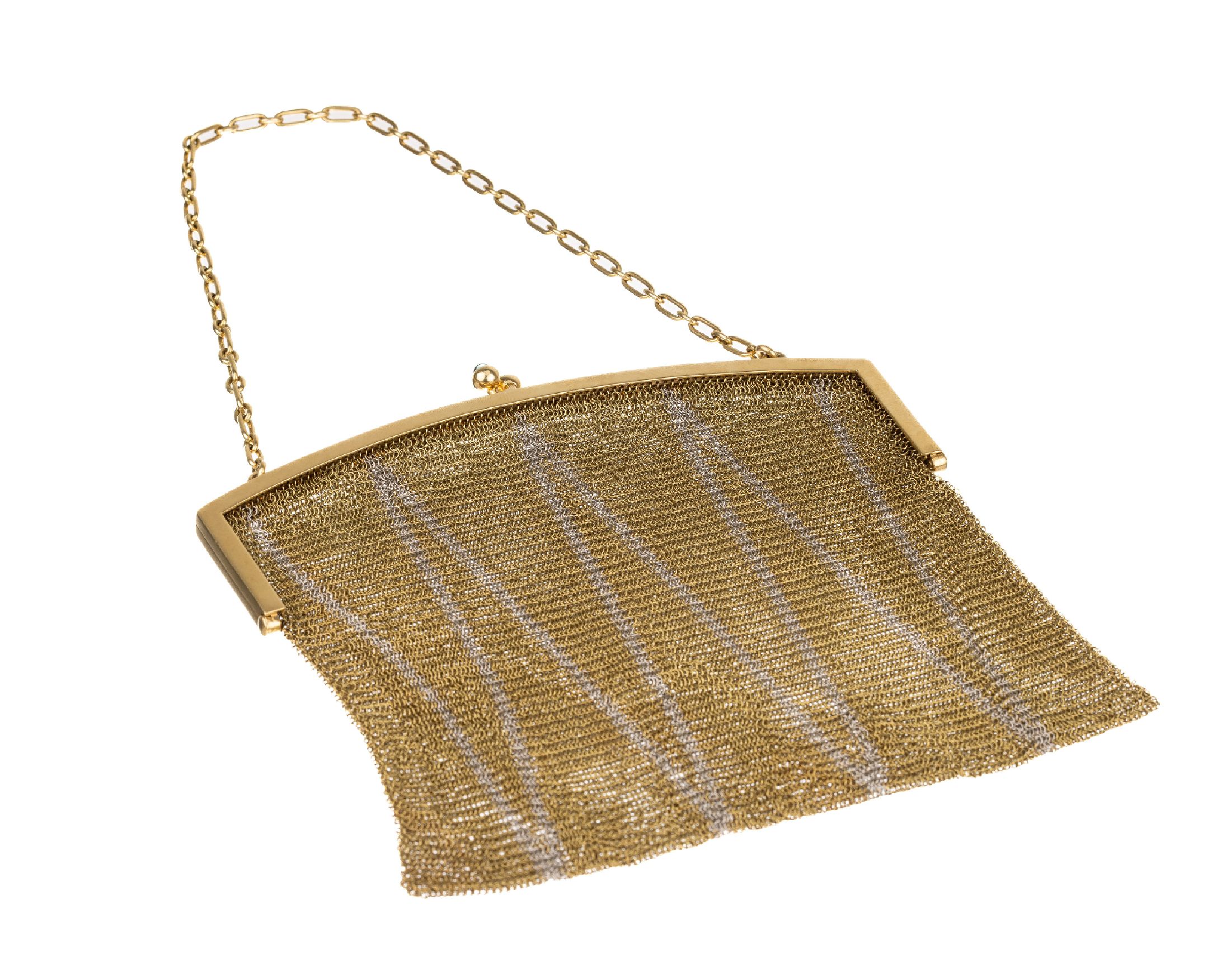 18 kt Gold Handtasche, 1930er Jahre, GG/WG 750/000, Drücker mit 2 Saphir-Cabochons,Kettengeflecht WG und GG im Zackenmuster, Tragkette, ca. 15 x 16 ...