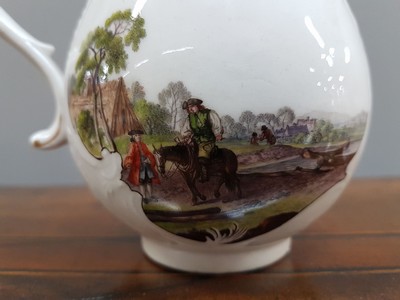 26714921f - Rococo jug, Meissen, around 1745, design by Johann Joachim Kaendler Form Dulong, landscape paintings on both sides: gallant couple crossing with a boat or rider in conversation with elegant gentleman, fine miniature painting, gold decoration, lid also with miniature, rest., H .approx. 16.5 cm
