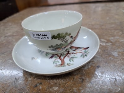 26714937c - Koppchen mit Untertasse, Zürich, um 1770/80, Porzellan, Vogelmalerei, feine ...