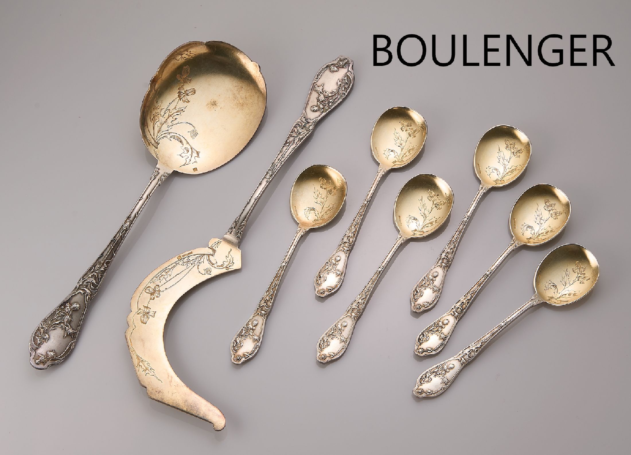 Eisbesteck für 6 Personen, Frankreich um 1900, reiner Jugendstil, Metall versilbert und teilvergoldet, Meistermarke BOULENGER, zeit- typ. floraler ...