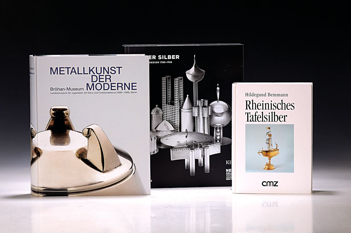 Literatur zu modernem Silber und Rheinischem Silber 12 Werke, Scheffler: Goldschmiede an Main und Neckar, München 1977; AK Goldschmiedearbeiten des ...
