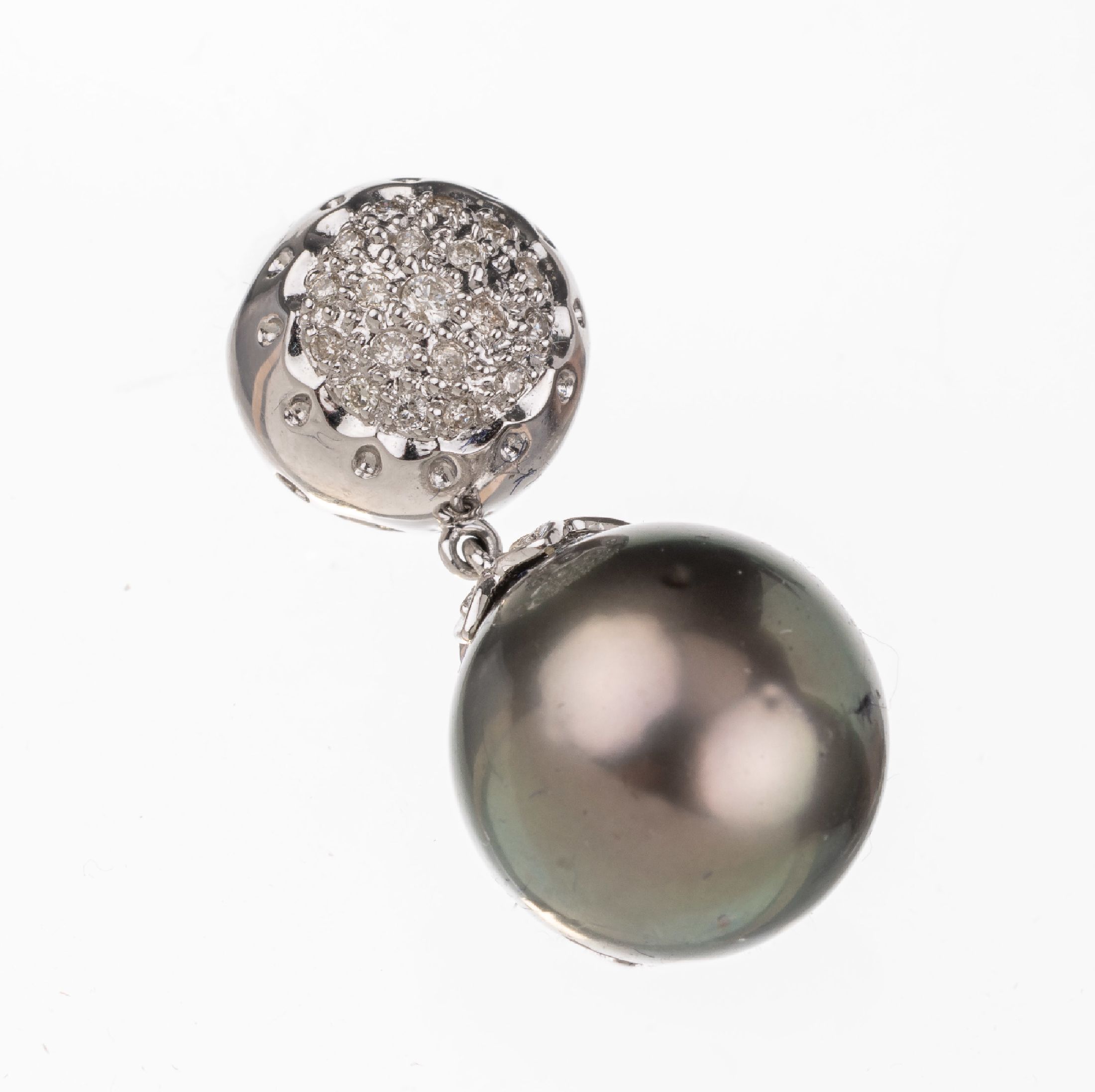 18 kt Gold Perl-Brillant-Anhänger, WG 750/000, anthrazitfarb. Tahitizuchtperle D. ca. 12,8 mm, Brillanten zus. ca. 0,20 ct Weiß/si, total ca. 6,5 ...