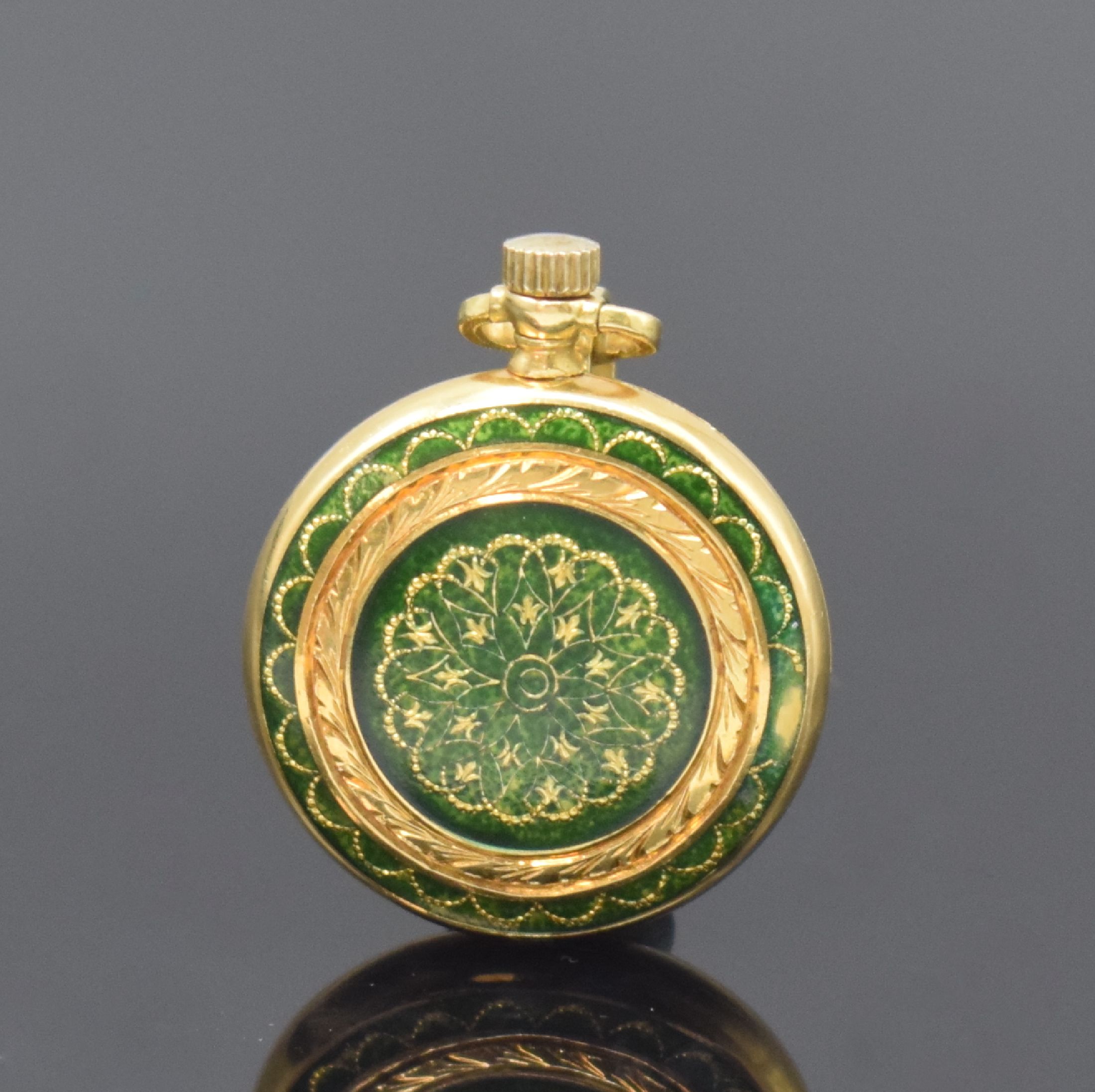 Detail a: MONTREUX offene Damen-Taschen-/Anhängeuhr in GG 750/000, Handaufzug, Schweiz um 1950, 2- teil. Geh. aufw. graviert und transluzid grün emailliert, ...
