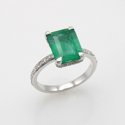 Image 26715452 - Ring mit Smaragd und Brillanten