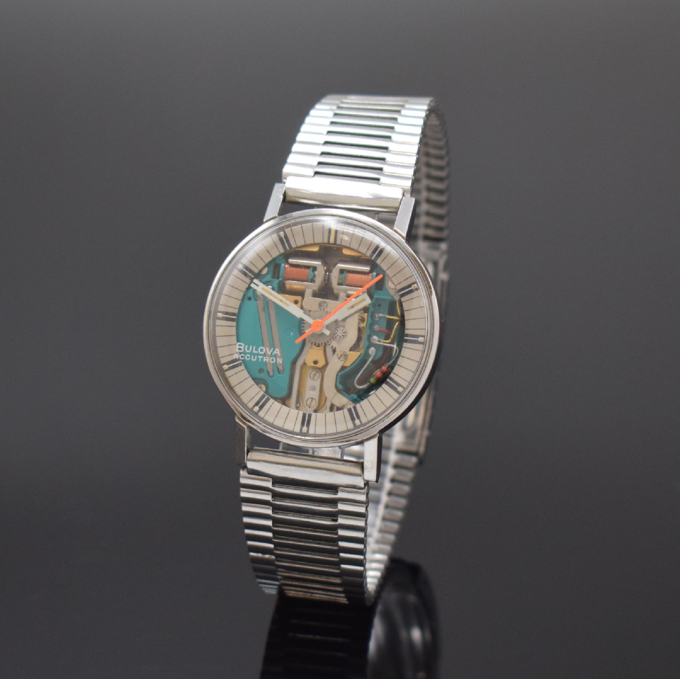 BULOVA Herrenarmbanduhr Accutron Spaceview, Schweiz um 1968, Edelstahlgeh., Boden verschr., sichtbares Stimmgabelschwingerwerk, Batteriefach u. ...