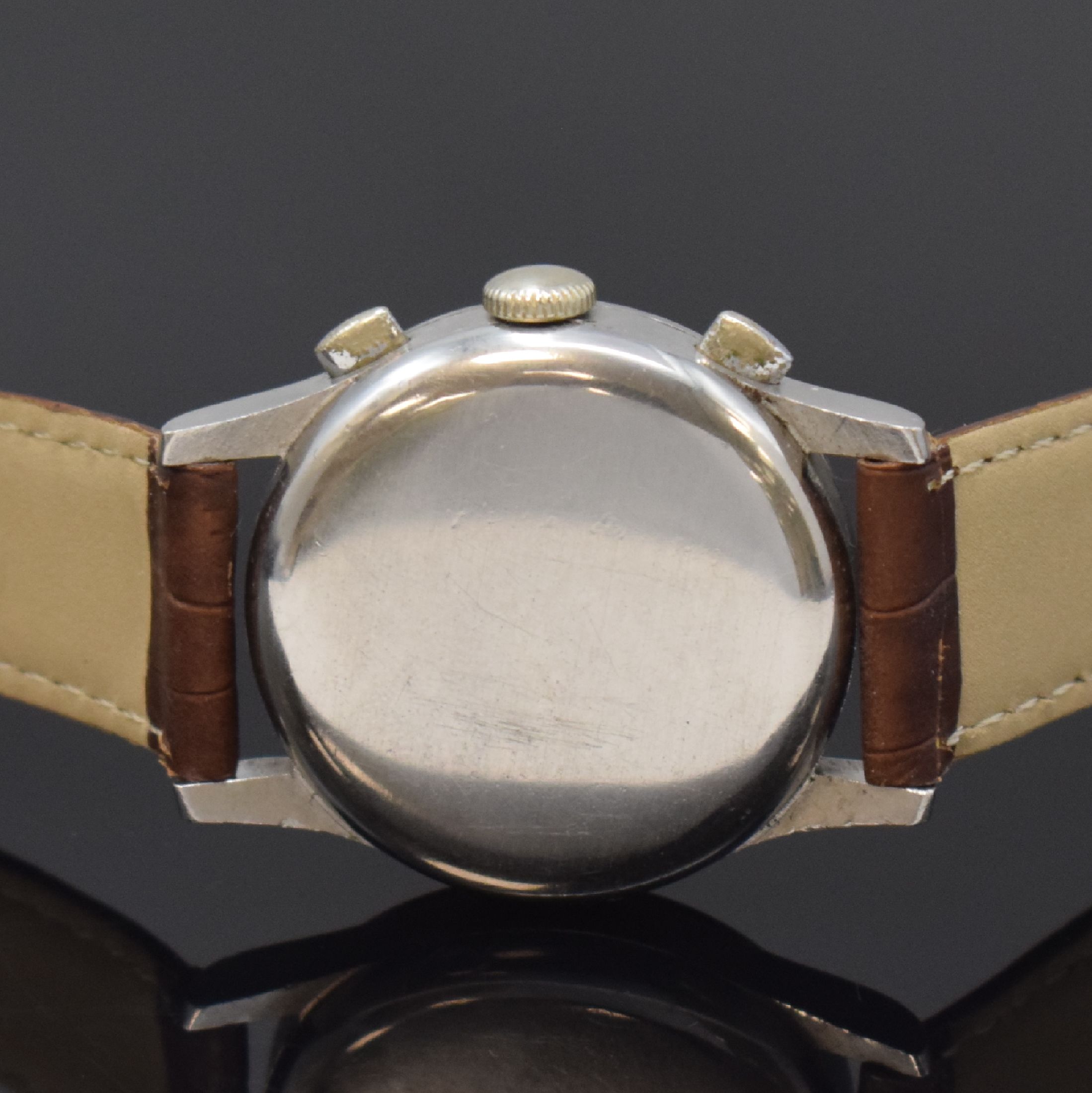 Detail c: MINERVA Kaliber 13-20 Herrenarmbanduhr mit Chronograph in Stahl, Schweiz um 1940, Boden u. Glasrand aufgedr., silb. Zifferbl. pat./fl., gebl. Zeiger, ...
