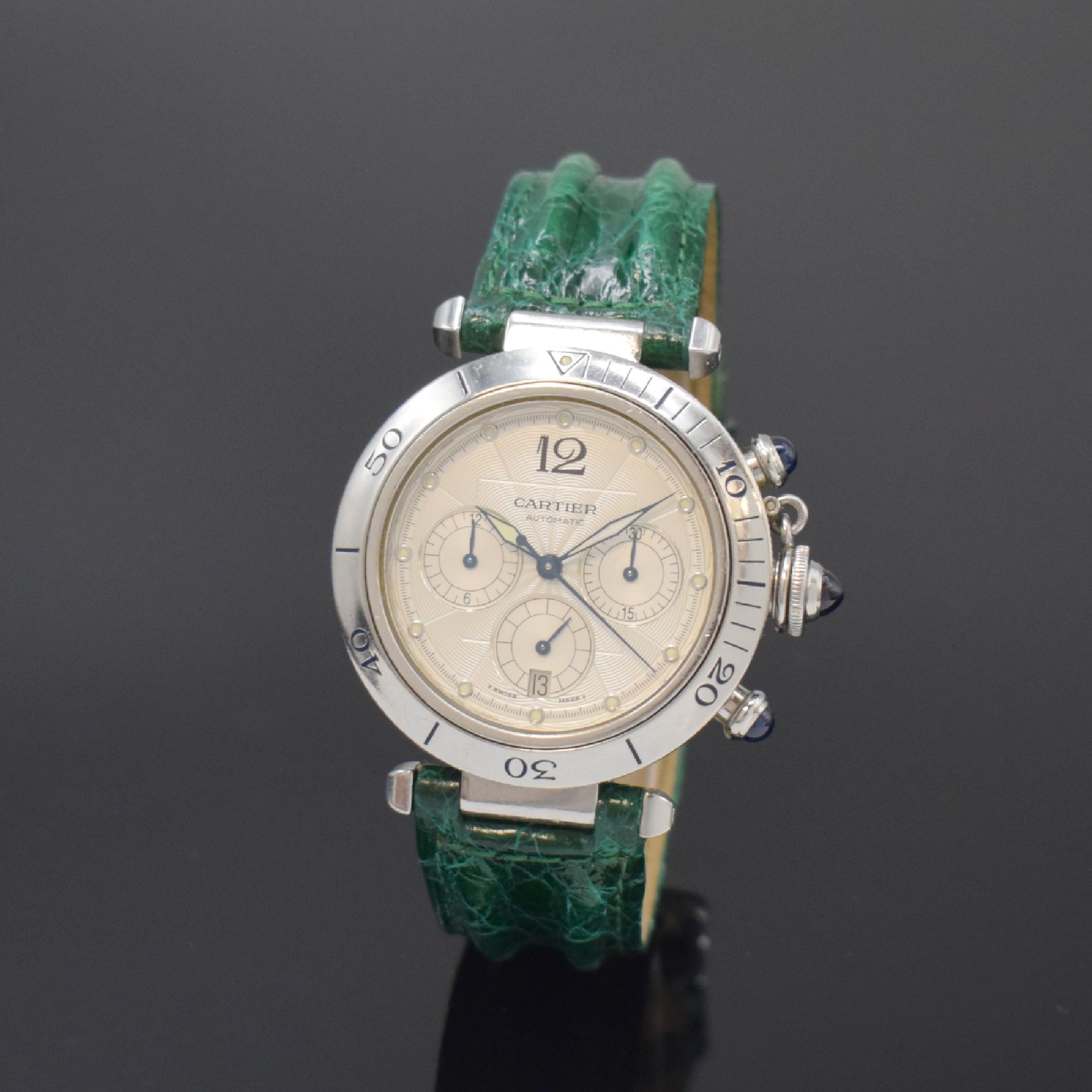 CARTIER Armbandchronograph Pasha, Schweiz um 2000, Automatik, Edelstahlgeh., Boden 8- fach verschr., eins. drehb. Lünette m. 60er Teilung, silb. ...
