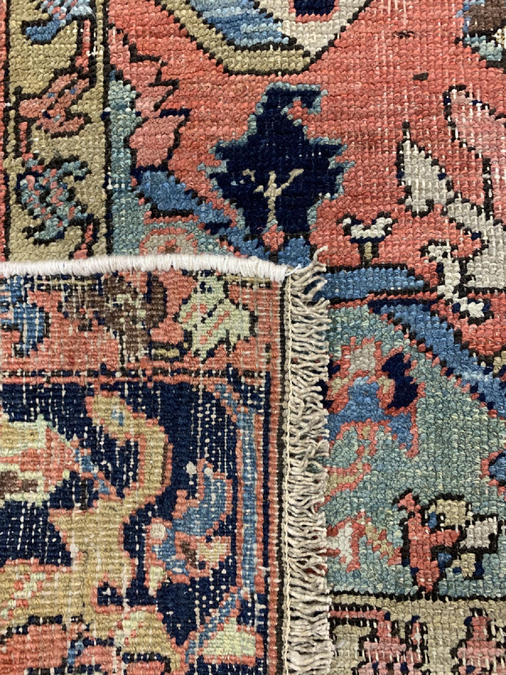 Detail f: Antiker Heriz, Persien, um 1900, Wolle auf Baumwolle, ca. 360 x 290 cm, EHZ: 3-4