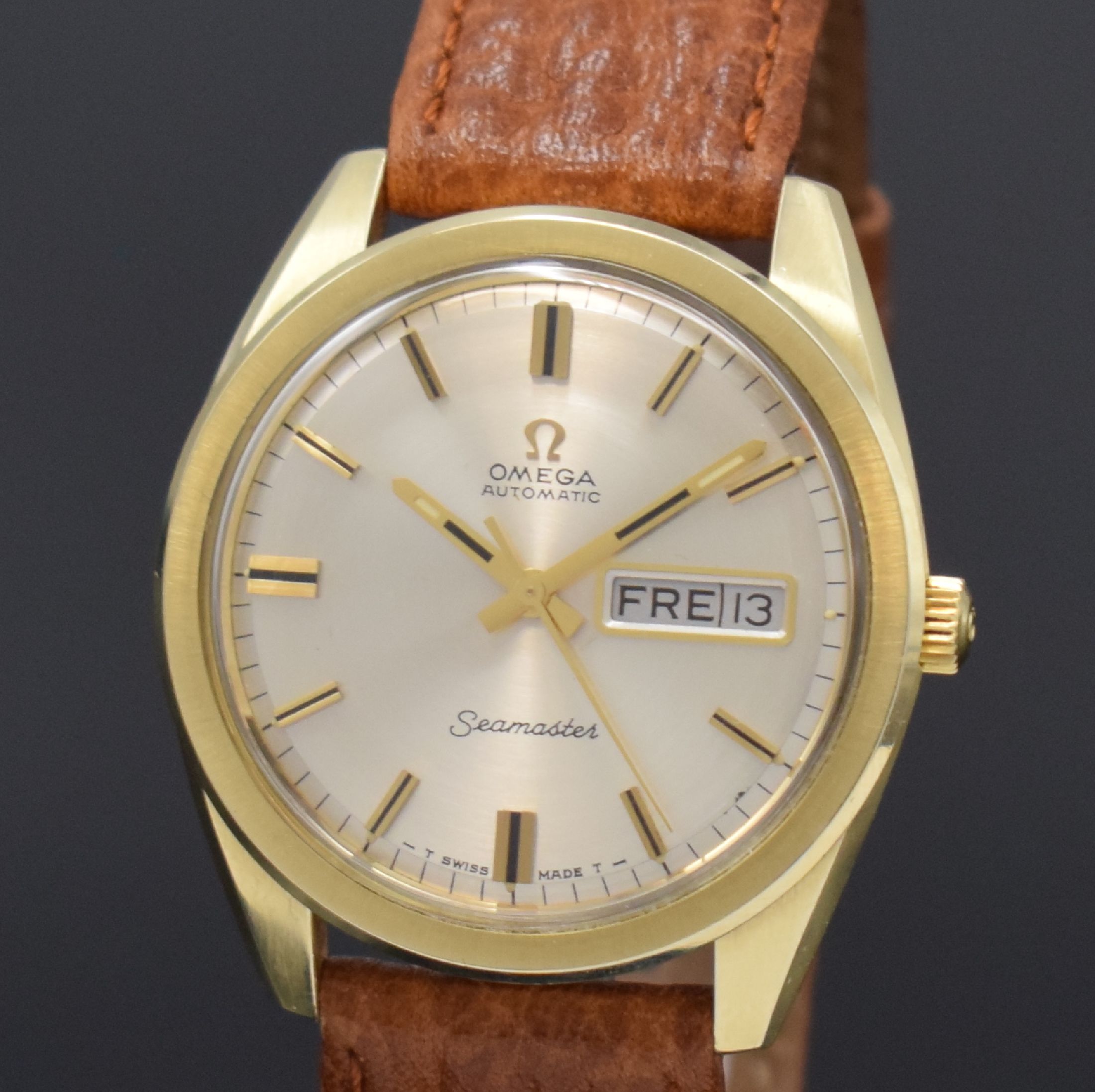 Detail a: OMEGA Seamaster Herrenarmbanduhr Referenz 166.032/168.023, Schweiz um 1968, Automatik, Stahlgeh. mit Goldhaube, Boden mit Seepferdchendarst verschr., ...