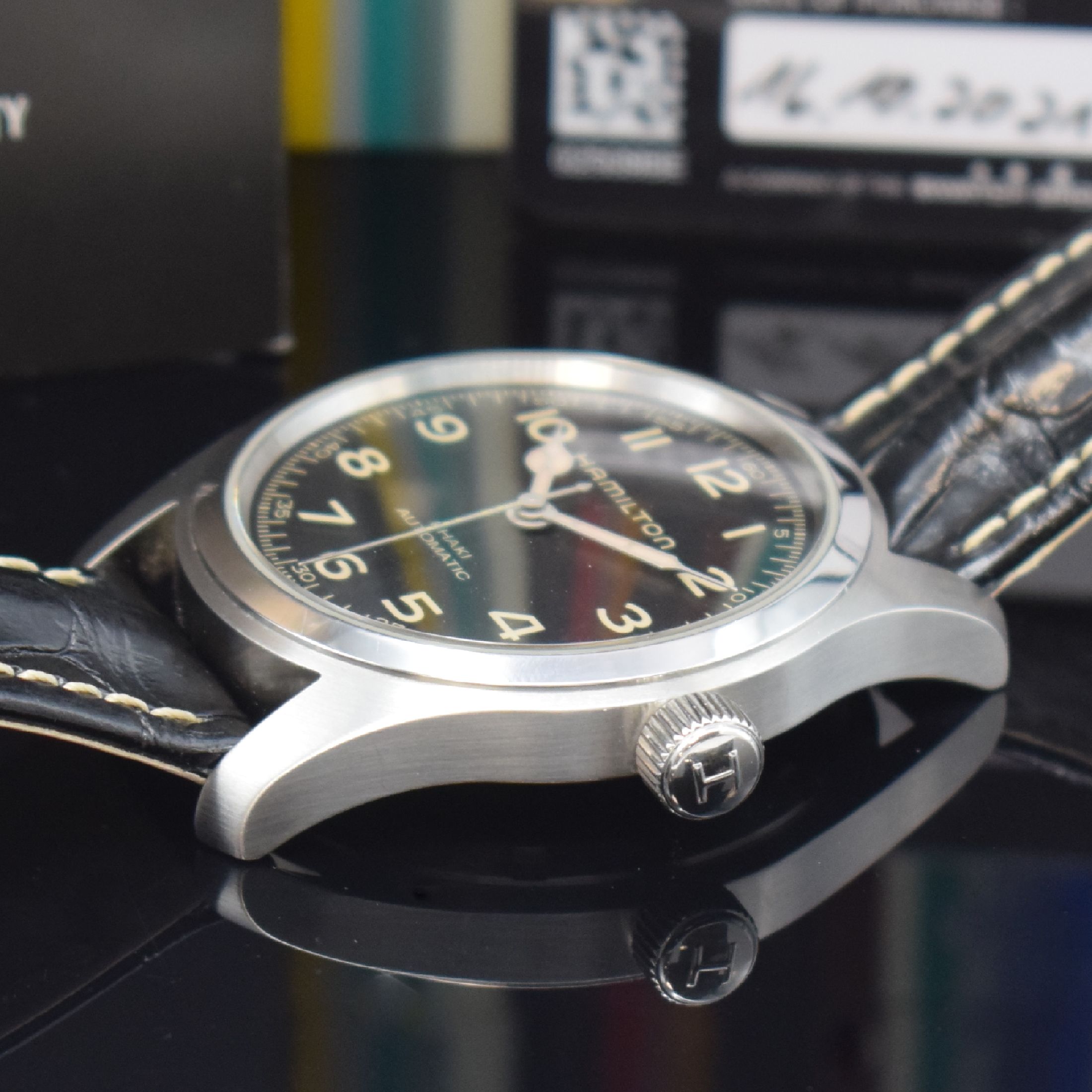 Detail c: HAMILTON Herrenarmbanduhr Khaki Field Murph Referenz H70605731 mit auf 2555 Stück limitierten "tesseract" Sonderetui, Automatik, ...