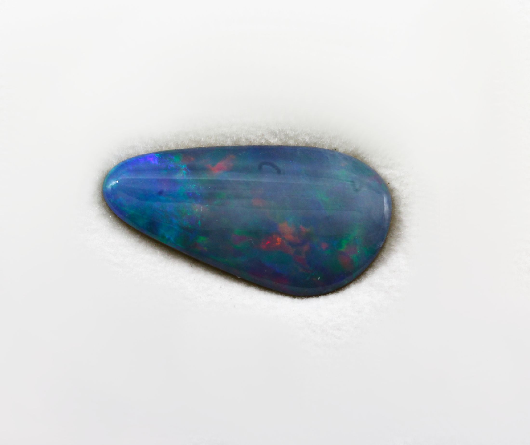 Detail d: Edelstein Fundgrube ca. 3600 ct: 1 Sodalithplatte ca. 25 x 18 cm ca. 3400 ct Opal, Malachit, Türkis, Amethyst, Topas, Opal Doubletten, etc., zus. ...
