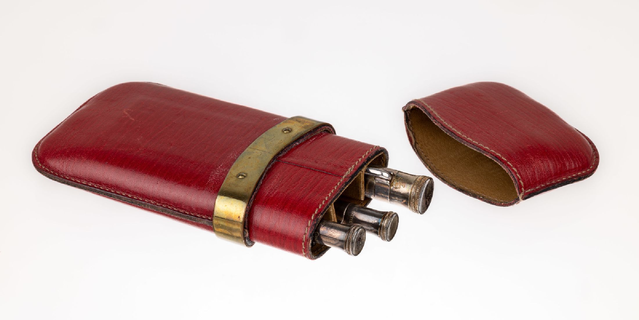 Detail a: 3-teil. Schreibset Faber Castell, wohl Modell Classic, 925er Silber, Korpus umlaufend gerillt, sign., best. aus: Füllfederhalter mit 18 kt Gold ...