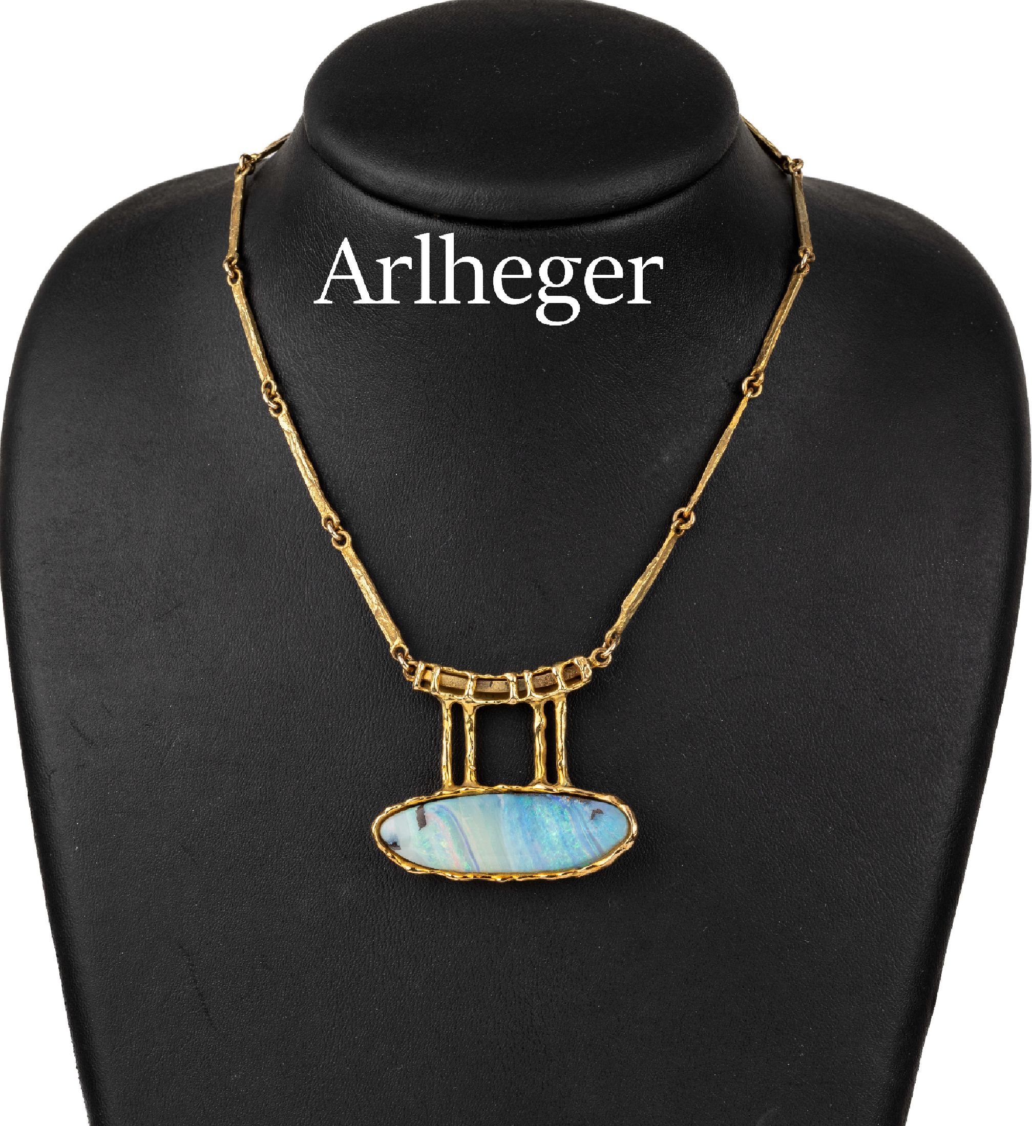 14 kt Gold Designer Opal-Collier, GG 585/000, Einzelanfertigung Arlheger/Wuppertal,mittig eingearbeitet Boulder-Opal, B. ca. 4.5 cm, Gold in ...
