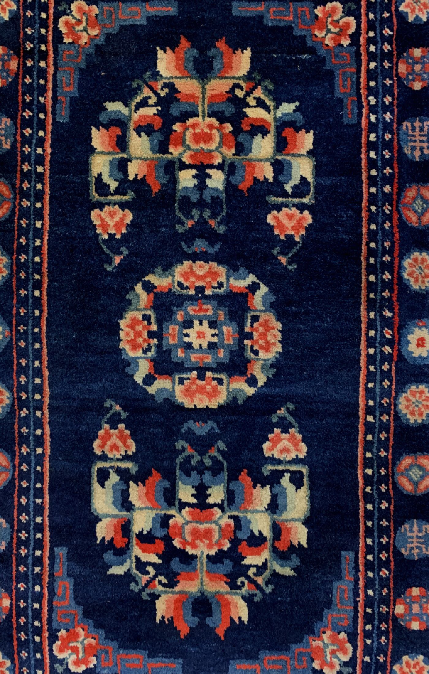 Detail b: Antiker Peking, China, um 1920, Wolle auf Baumwolle, ca. 104 x 58 cm, EHZ: 1-2