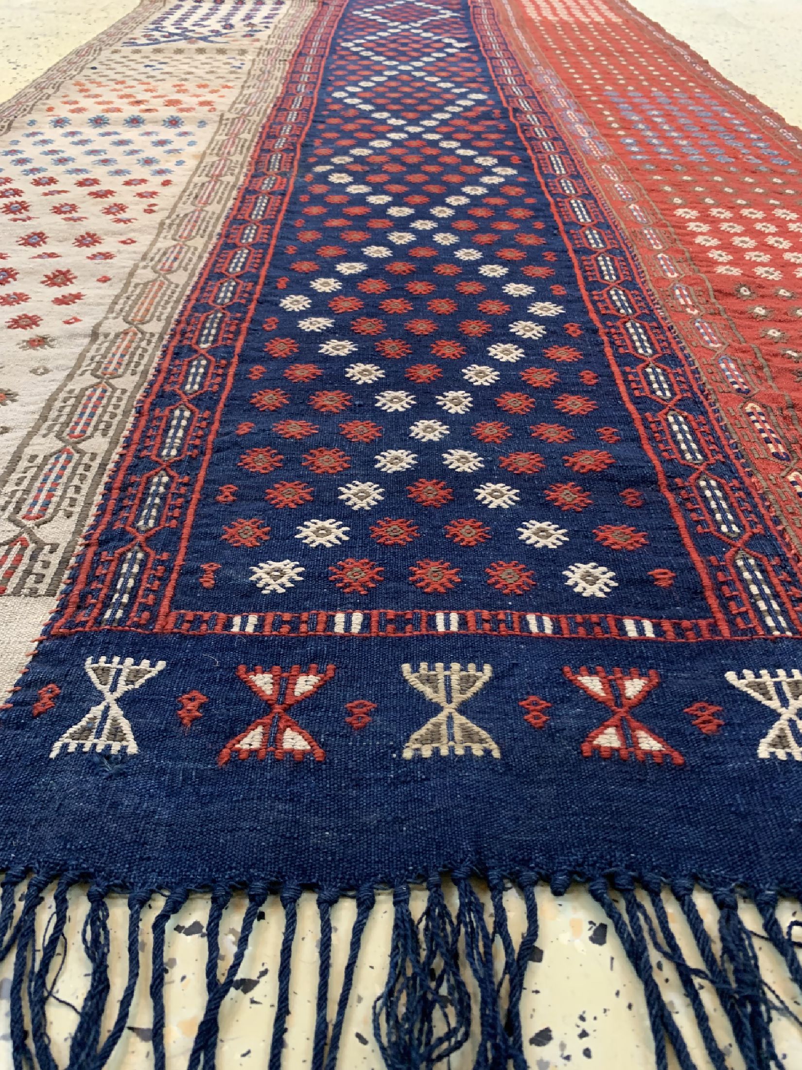 Detail e: Antiker Verneh(3 Bahnig), Türkei, um 1900, Wolle auf Wolle, ca. 400 x 110 cm, EHZ: 2