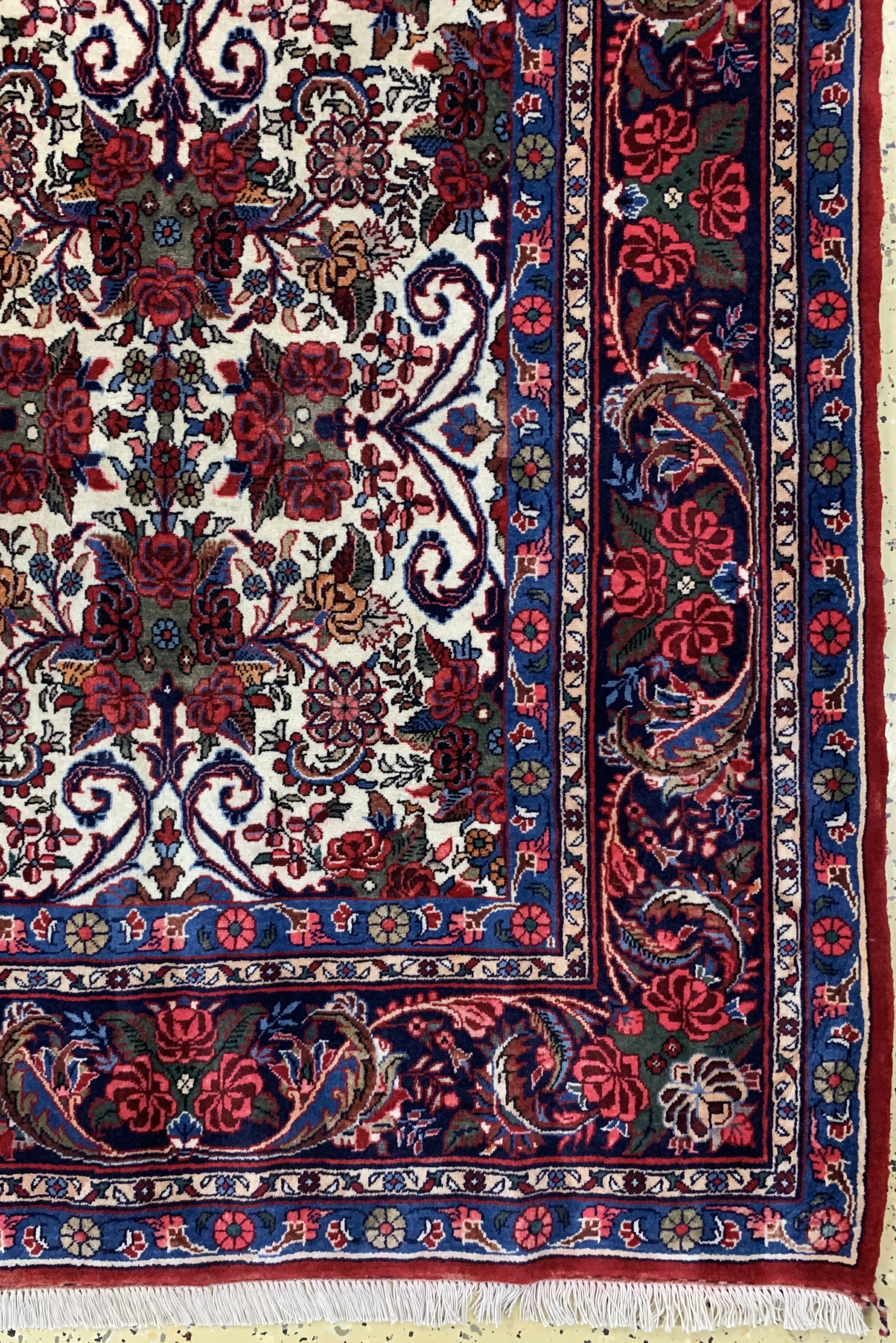 Detail a: Rosenbidjar Kork fein, Persien, ca. 50 Jahre, Korkwolle auf Baumwolle, ca. 330 x 220 cm, Reinigungsbedürftig, EHZ: 1-2