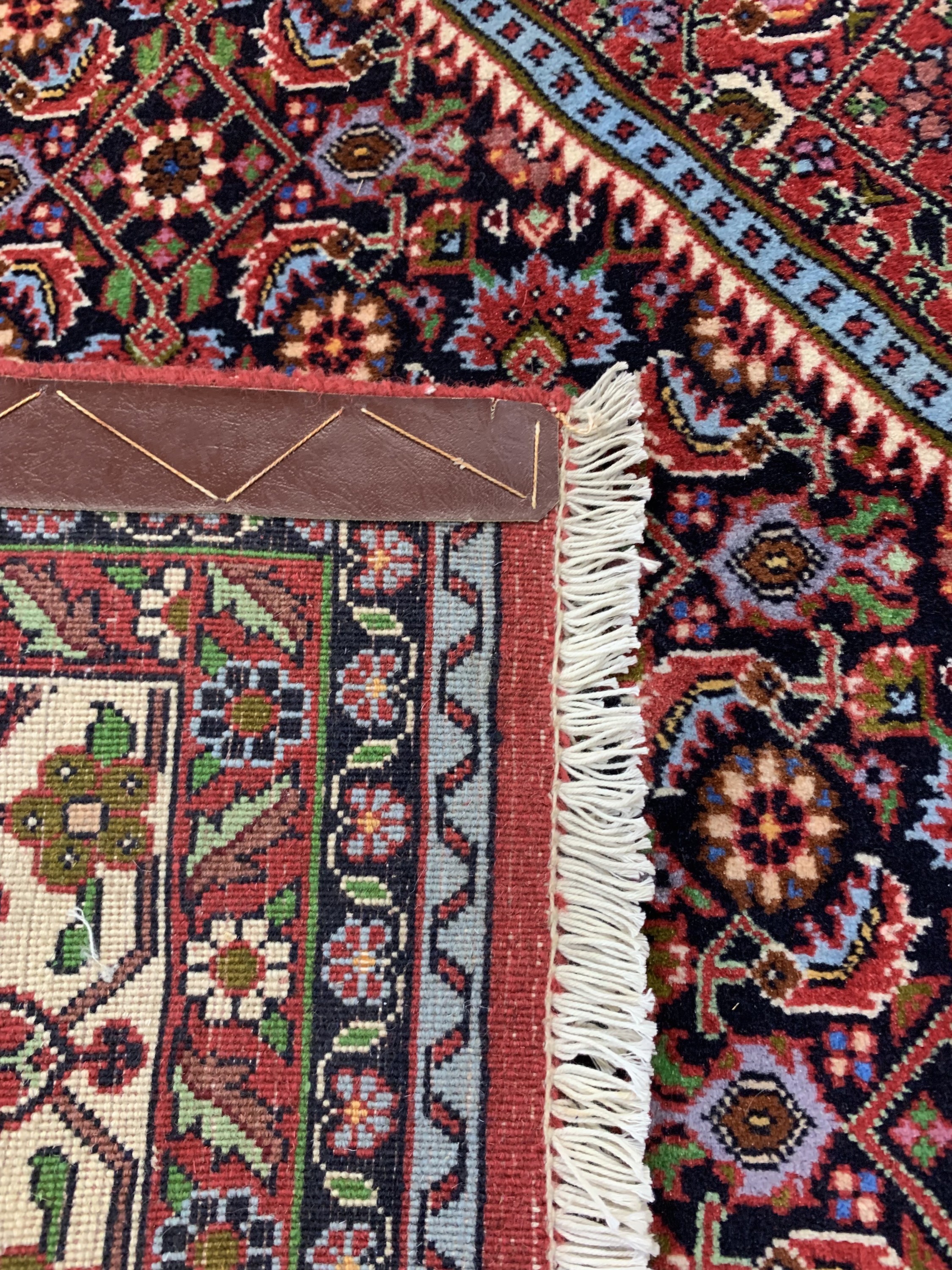Detail e: Bidjar, Persien, ca. 50 Jahre, Wolle auf Baumwolle, ca. 298 x 196 cm, EHZ: 1-2