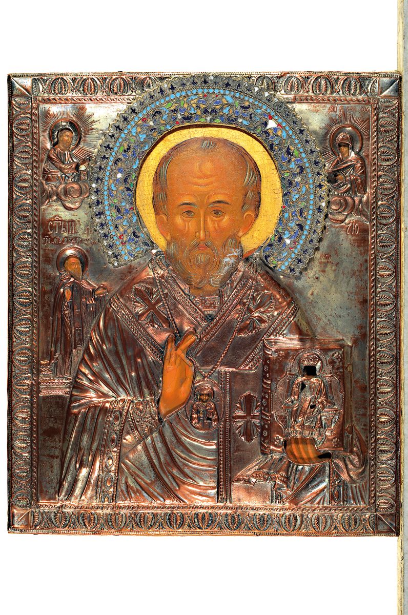 Detail k: Ikone, Russland, um 1900, Hl. Nikolaus, Tempera auf Holz, fein verziertes Kupfer Okladehemals versilbert, Gloriole bunt emailliert in ...