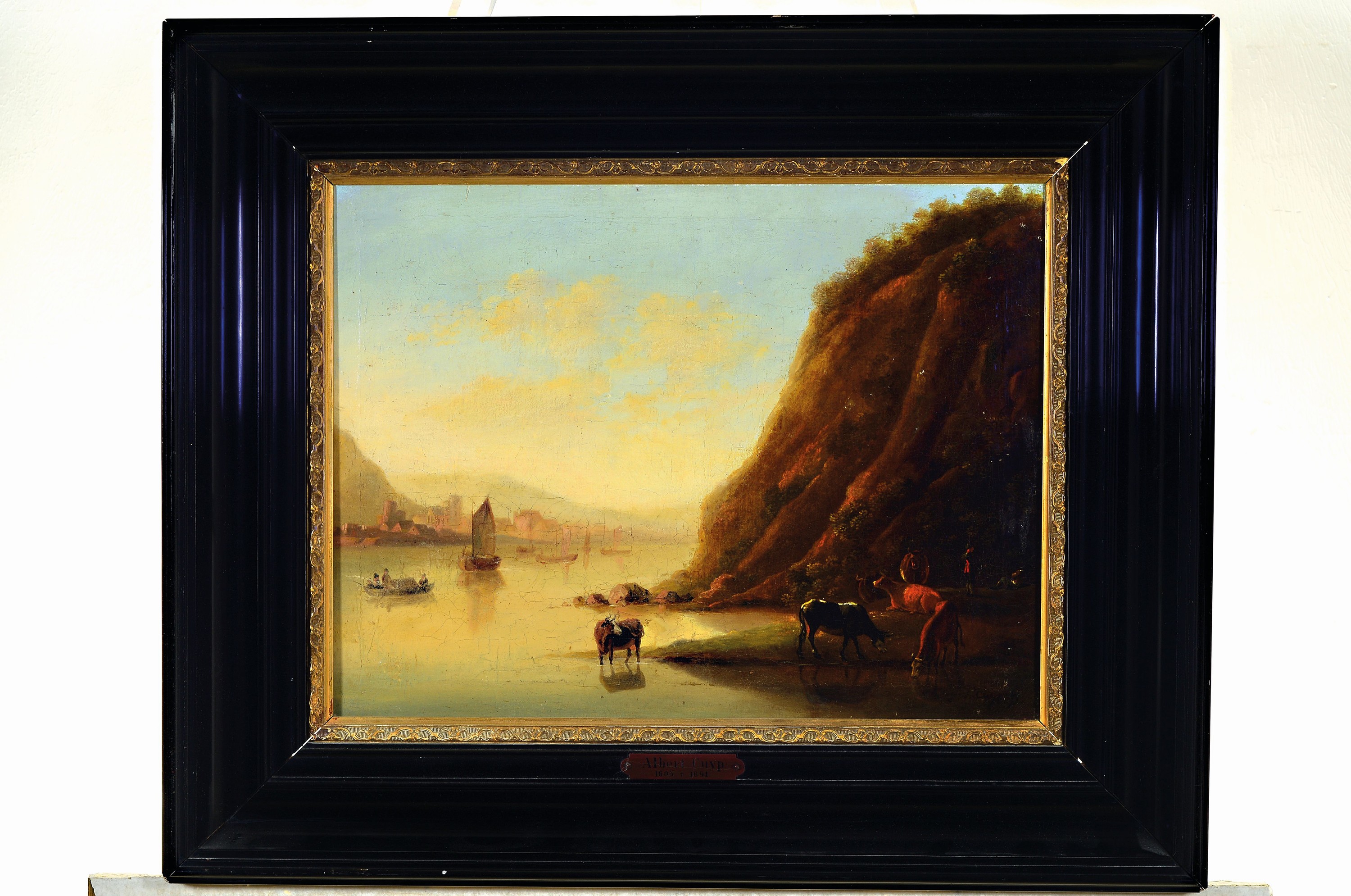 Detail k: Maler des 19. Jh., nach Albert Cuyp, (1620-1691), Landschaft mit Flusstal, Steilhang, trinkenden Kühen am Ufer und Booten auf dem Wasser, am Ufer ...
