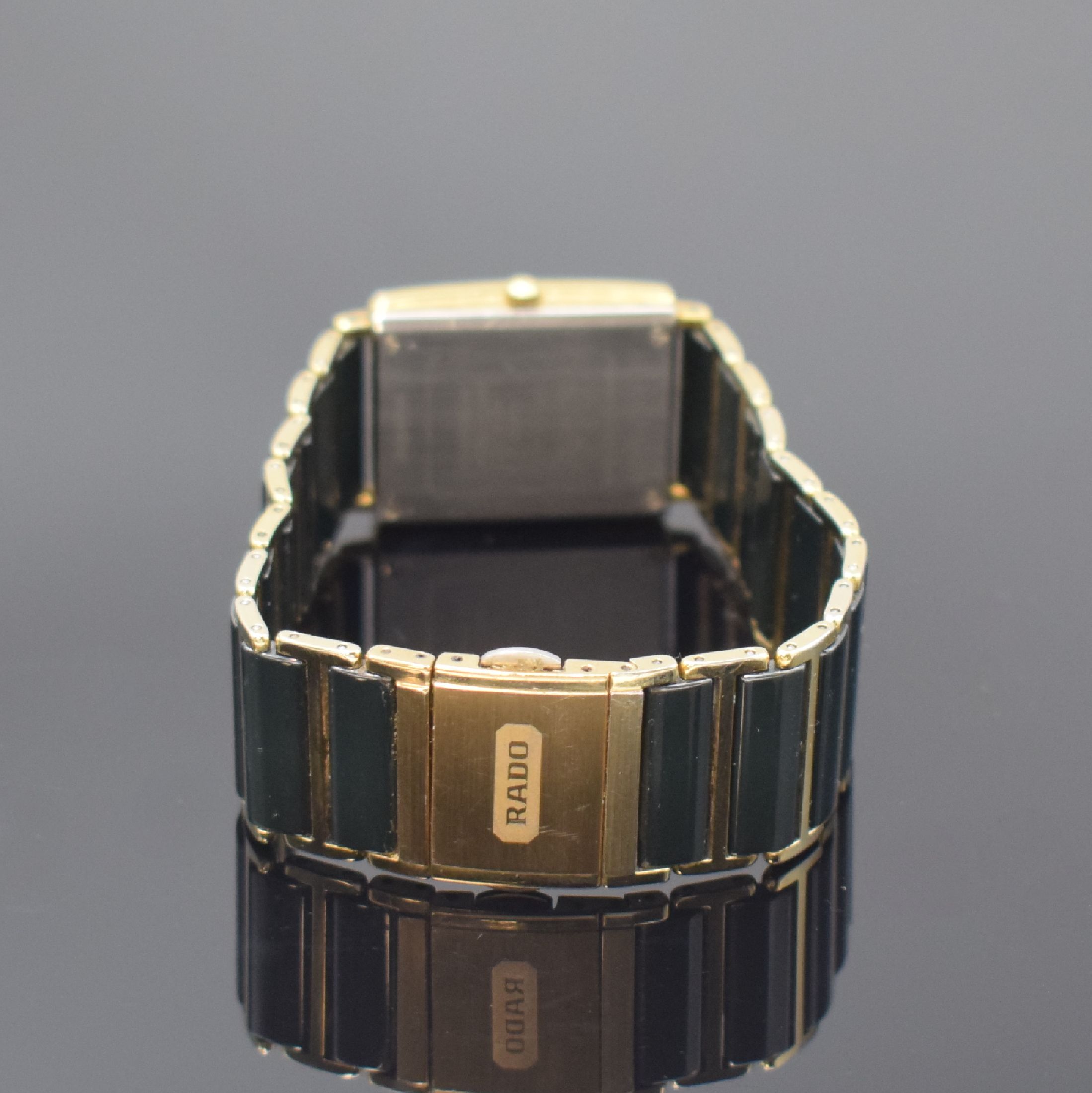 Detail b: RADO Diastar Armbanduhr Referenz 160.0381.3, Schweiz um 2005, quarz, verg. Gehäuse, Boden 4-fach verschr., verg. Gliederband mit Keramikelementen, ...
