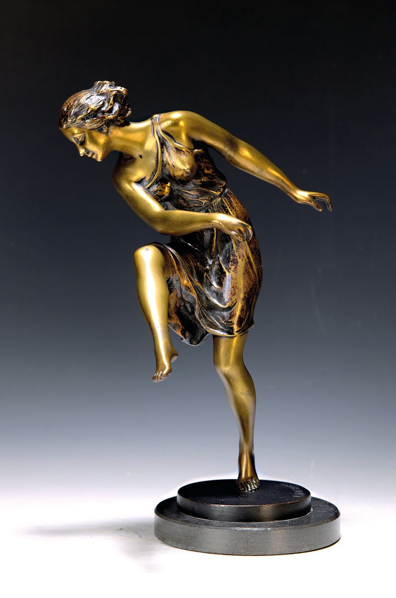 Bronzeskulptur von Rudolf Kaesbach (1873-1955), Tänzerin, signiert, Steinplinthe, H. ca. 31.5cm