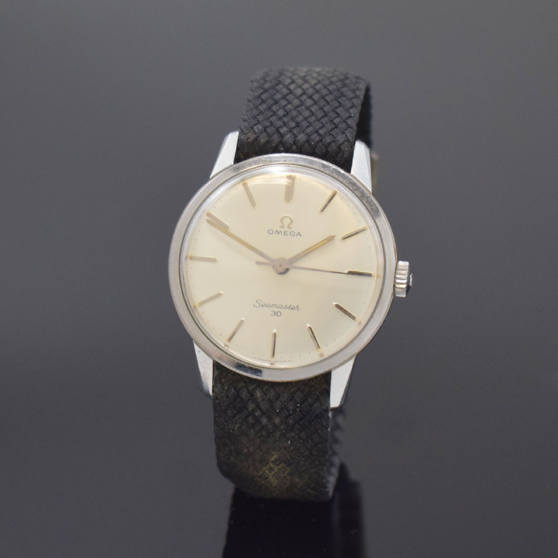 OMEGA Herrenarmbanduhr Seamaster 30 Referenz 135.007-63, Handaufzug, Schweiz um 1963, Edelstahlgeh., Boden mit Seamasterlogo verschr., silb. ...