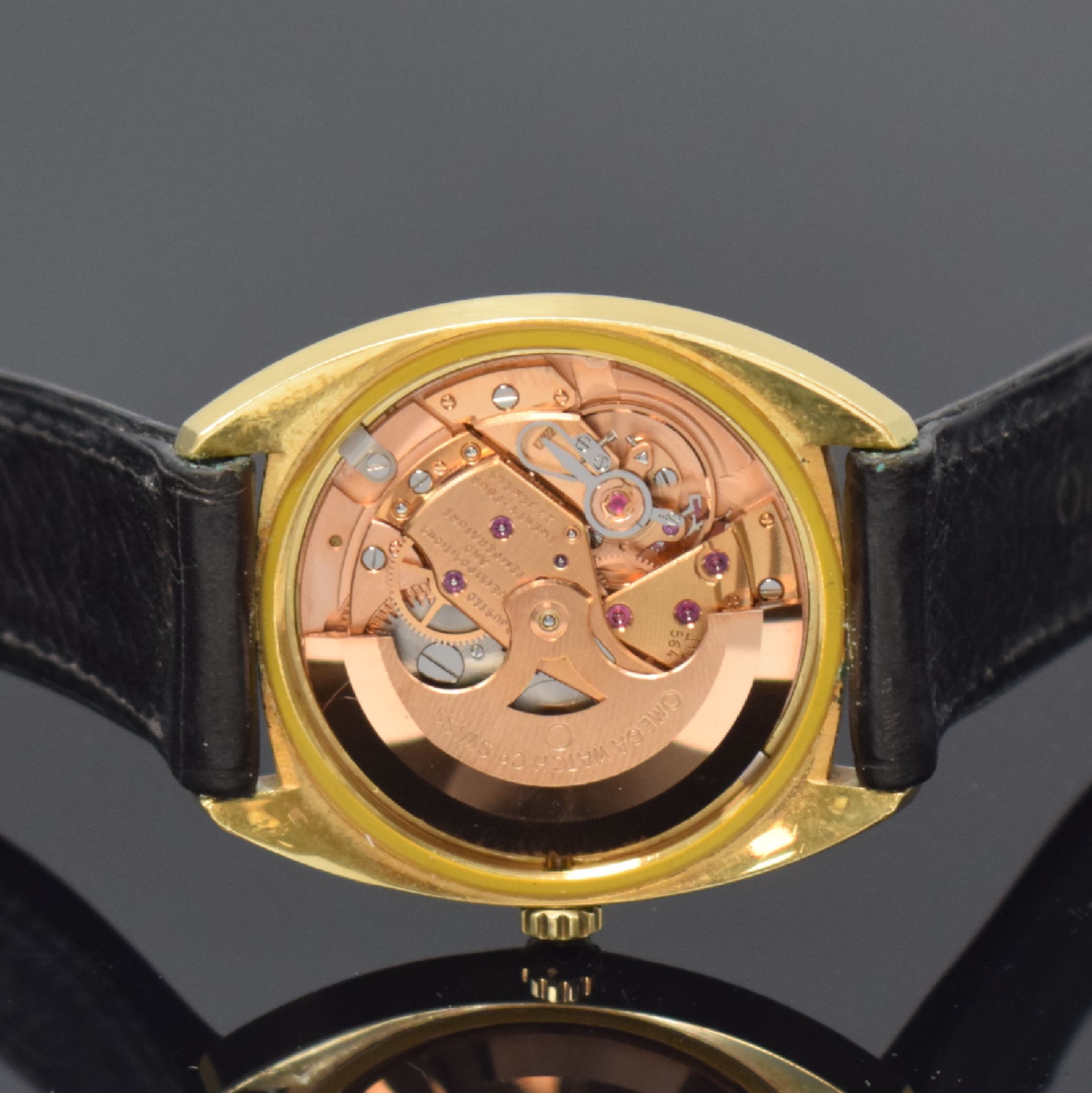 Detail e: OMEGA Herrenarmbanduhr Constellation Chronometer in GG 750/000 Referenz 168009 / 168017, Schweiz um 1967, Automatik, Boden m. Darst. Sternwarte ...