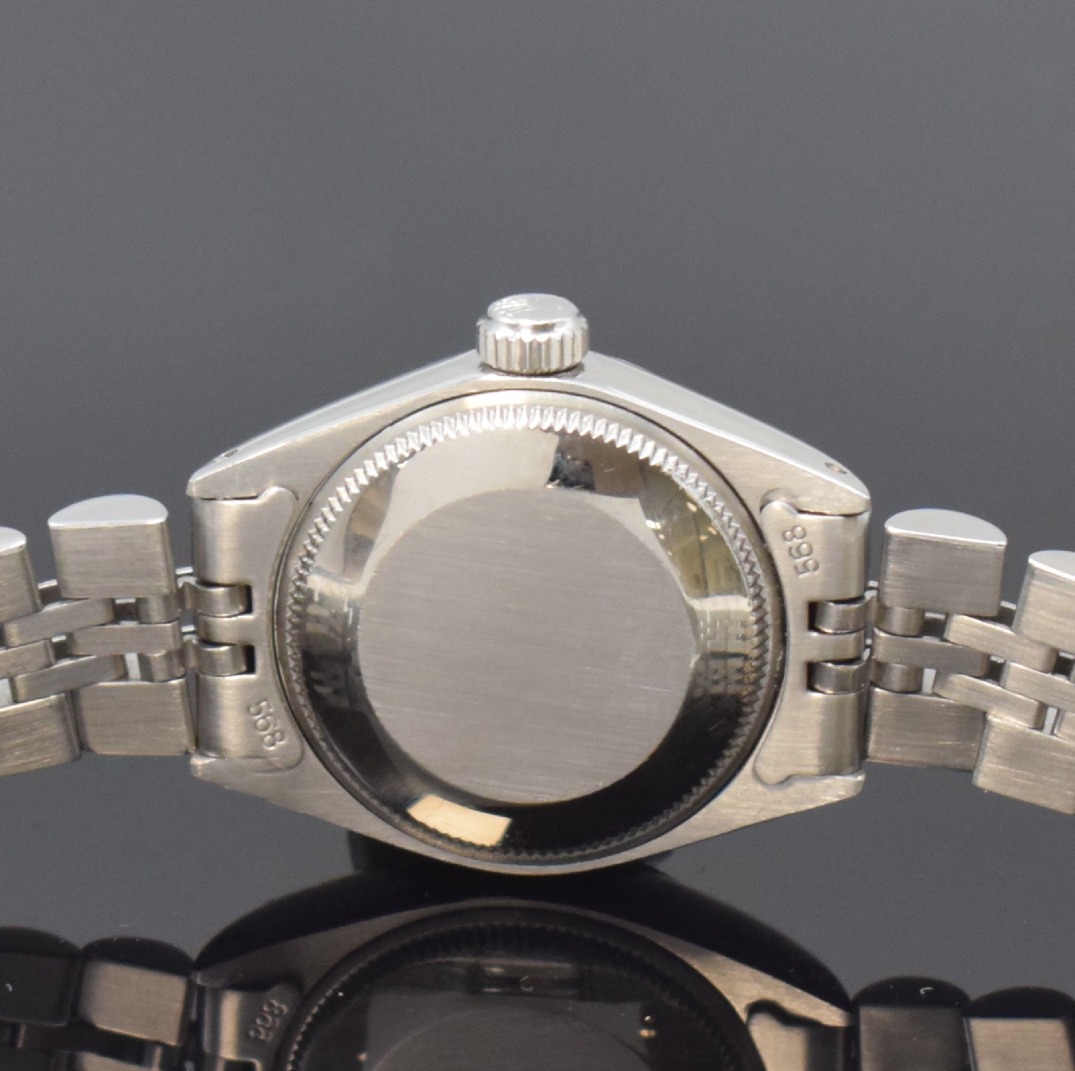 Detail d: ROLEX Date Damenarmbanduhr Referenz 6917 in Stahl, Schweiz um 1980, Automatik, Boden u. Krone verschr., orig. Jubileeband m. Faltschl., geriffelte ...