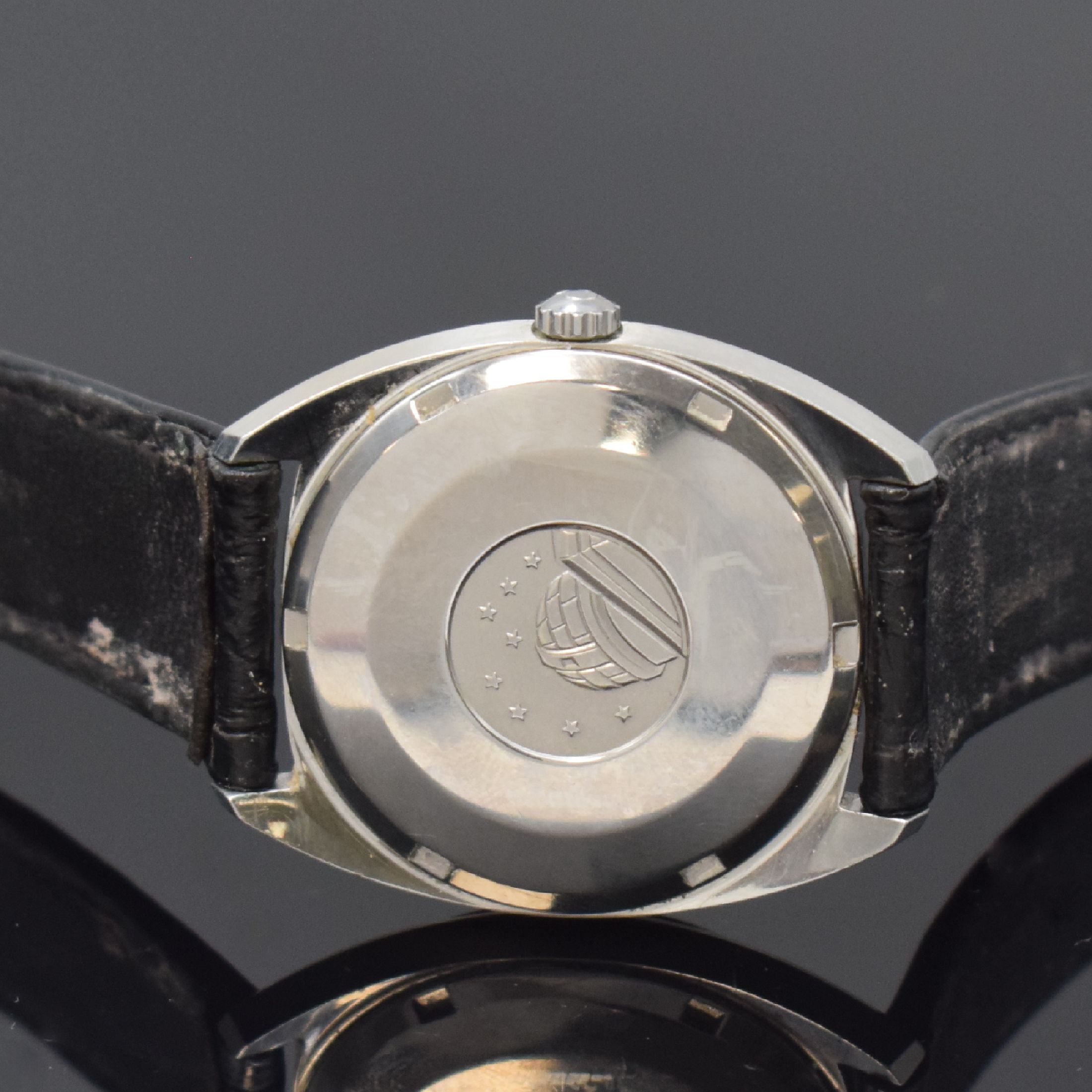Detail c: OMEGA Constellation Chronometer Armbanduhr in Stahl Referenz 168.017, Schweiz um 1969, Automatik, Boden m. Darst. Sternwarte verschr., silb. ...
