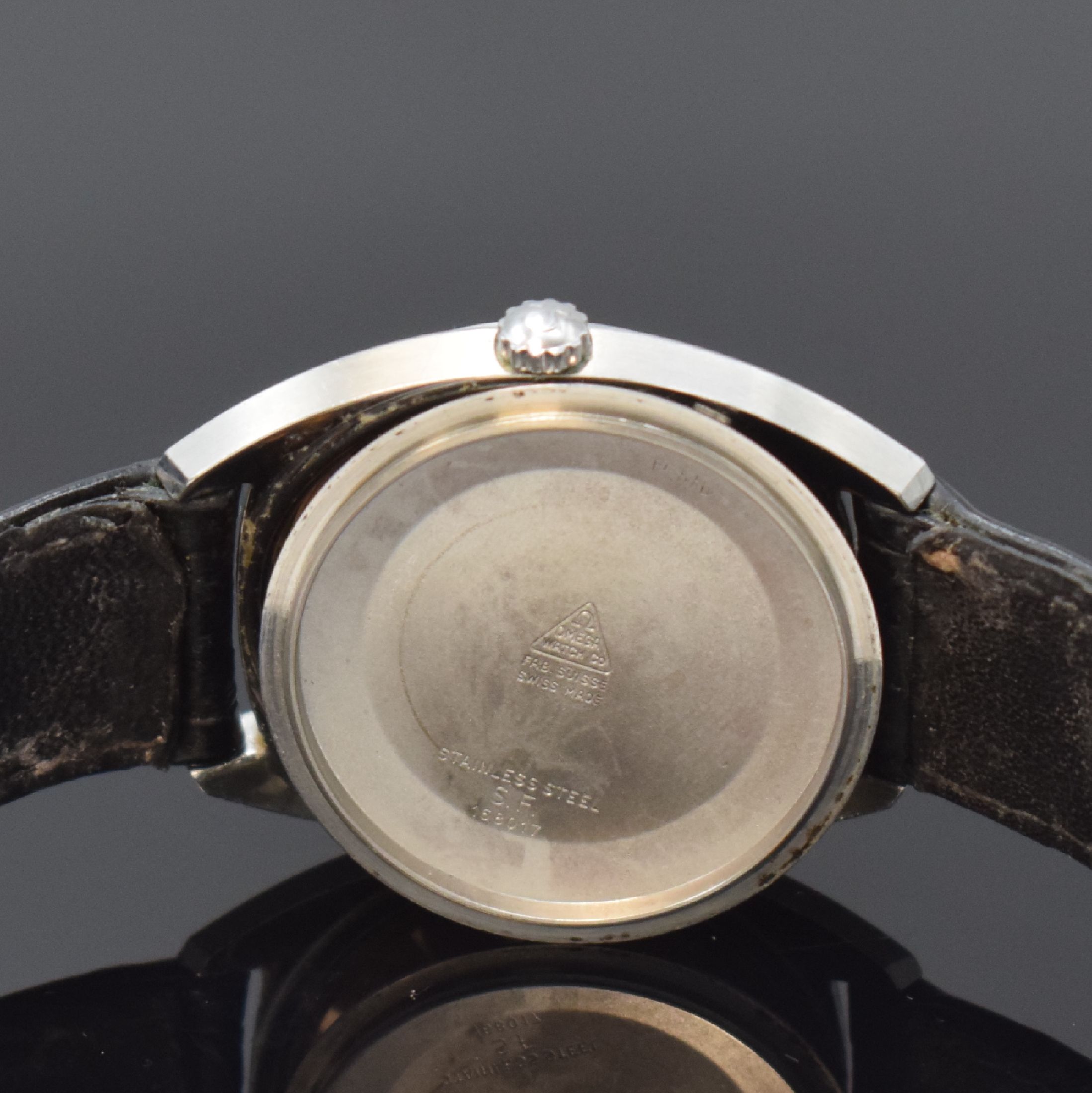 Detail f: OMEGA Constellation Chronometer Armbanduhr in Stahl Referenz 168.017, Schweiz um 1969, Automatik, Boden m. Darst. Sternwarte verschr., silb. ...