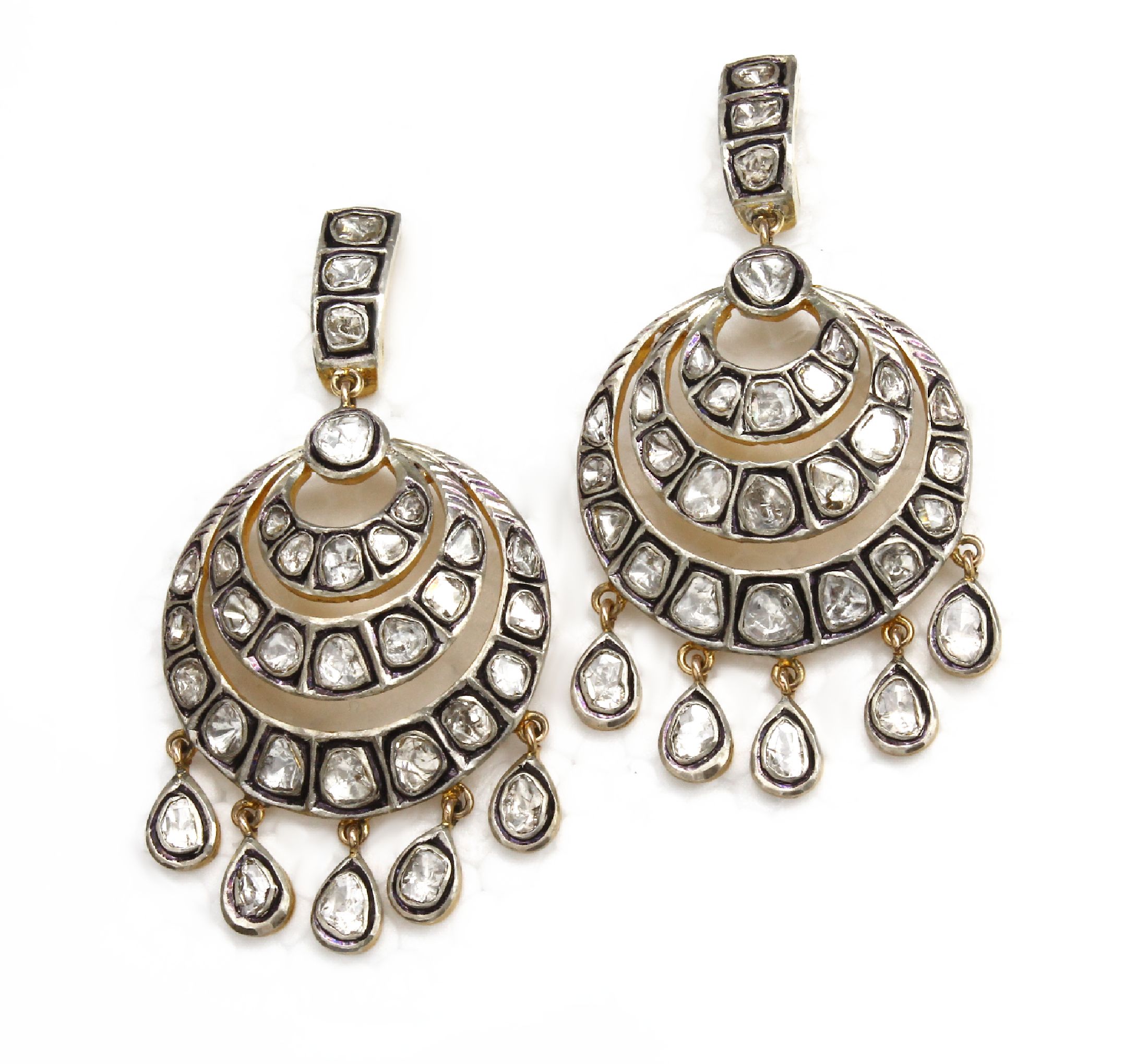 Paar Diamant-Ohrstecker, Silber teilverg. und GG 585/000, nach Vorbild von 1870-80, Diamantrosen zus. ca. 20 ct, tropfenf. bewegl.Abhängungen, ...