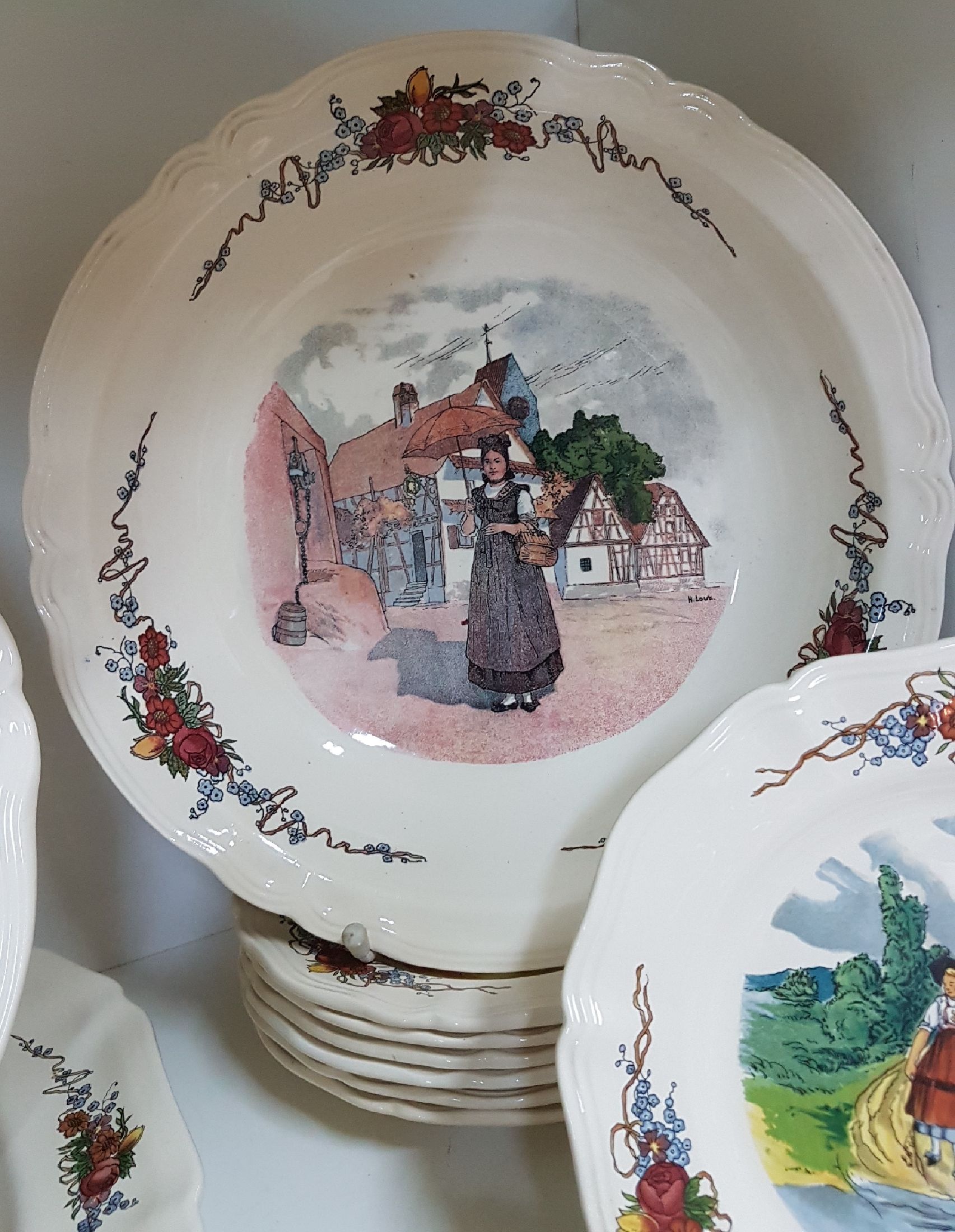 Detail a: Tafelservice, Sarreguemines, France, Modell Obernai, komplett für 6 Personen mit Zubehör, 6 Menueteller, 6 Suppenteller, 6 Dessertteller, 2 kl. ...