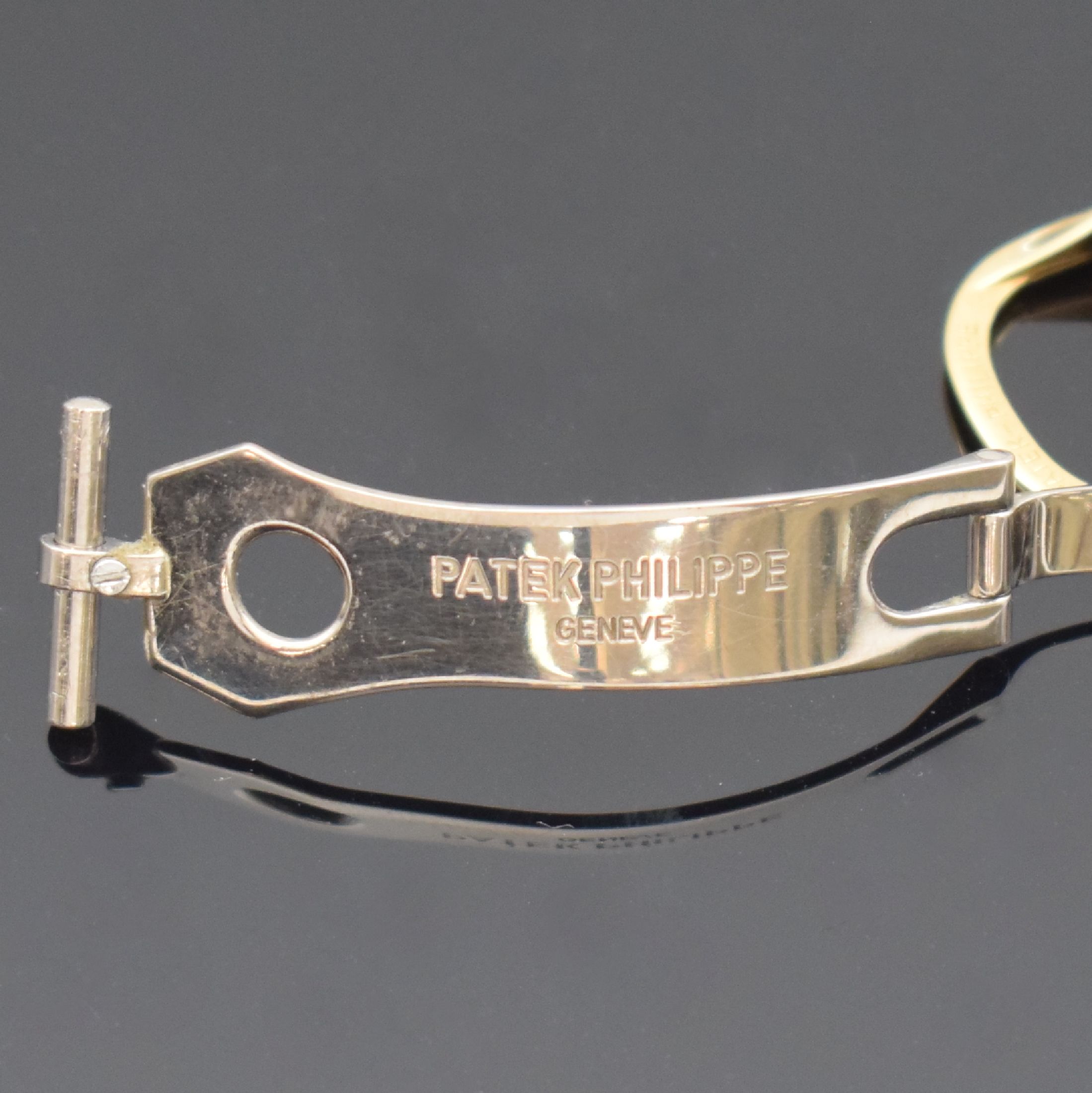 Detail b: Set Patek Philippe Faltschließe in WG 750/000 und Dornschließe in GG 750/000, Faltschließe mit Calatrava-Kreuz, Dornschließe für Ellipse d´Or, ...