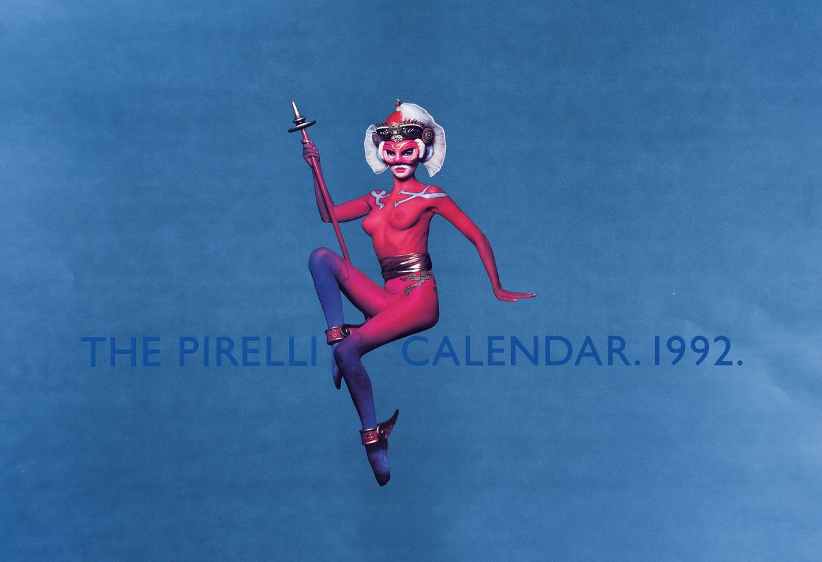Detail b: 10 versch. Pirelli-Kalender, aus den Jahren 1986, 1990, 1991, 1992, 1993, 1994, 1995, 1998, 1999 und 2001, von den Fotografen Bert Stern, Clive ...