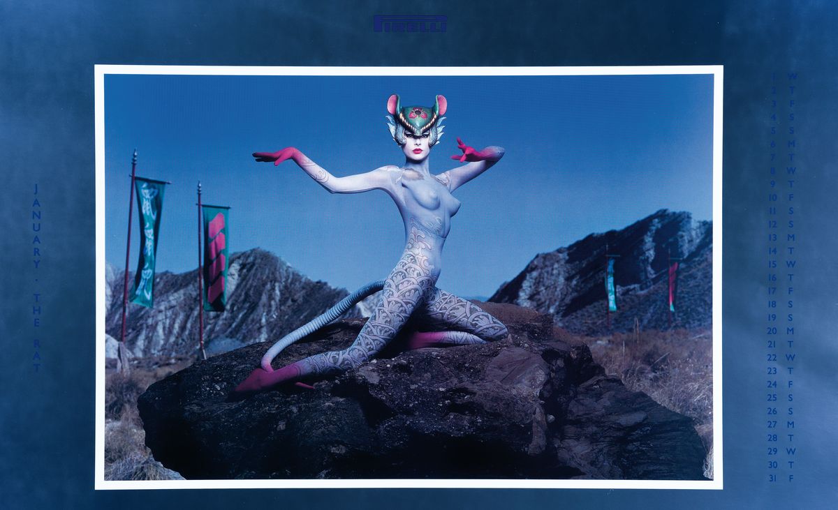 Detail c: 10 versch. Pirelli-Kalender, aus den Jahren 1986, 1990, 1991, 1992, 1993, 1994, 1995, 1998, 1999 und 2001, von den Fotografen Bert Stern, Clive ...