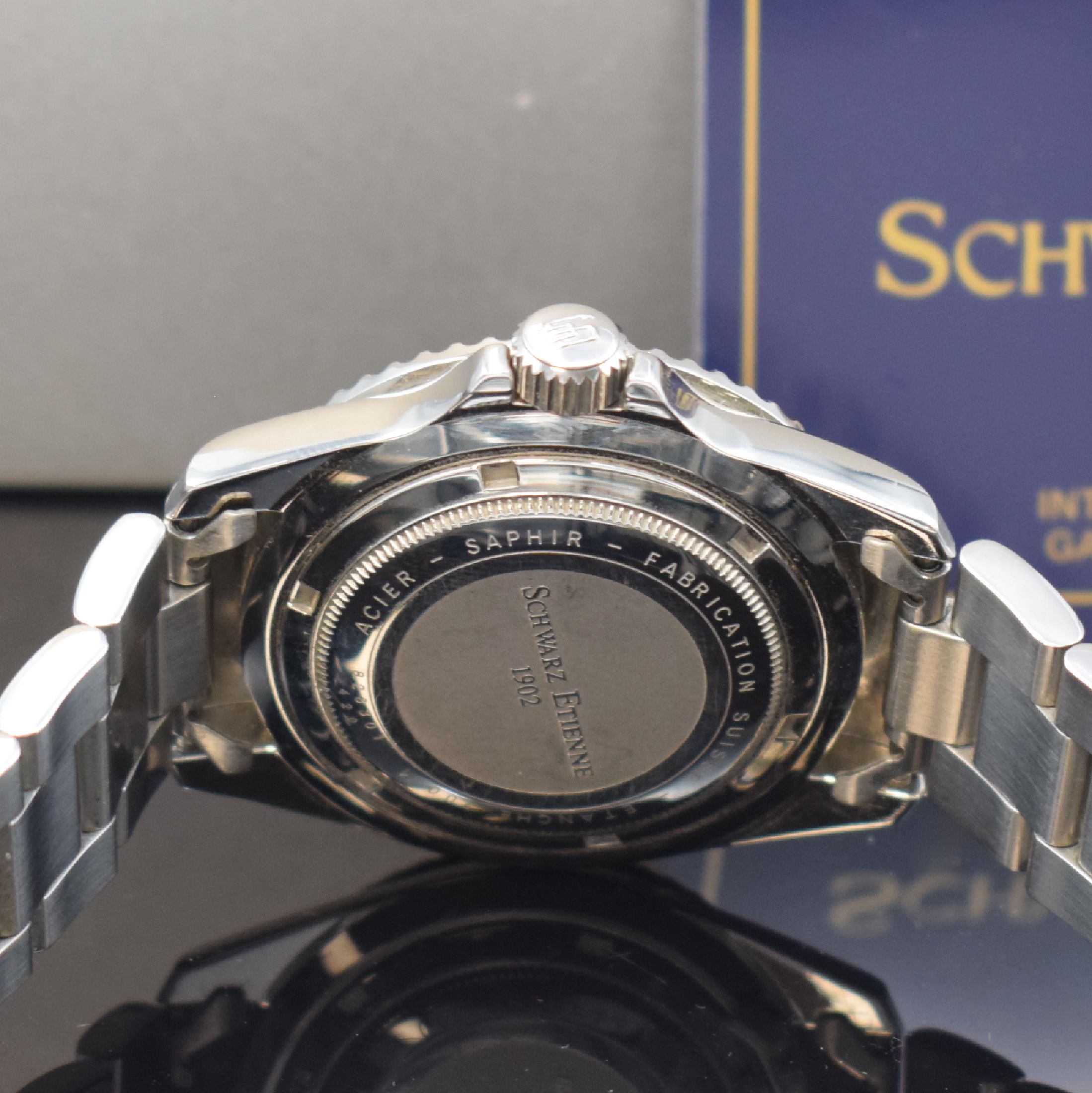 Detail d: SCHWARZ ETIENNE Professional 200M Herrenarmbanduhr Referenz 828301, Automatik, Schweiz um 2000, verschr. Edelstahlgeh. inkl. orig. Gliederband m. ...