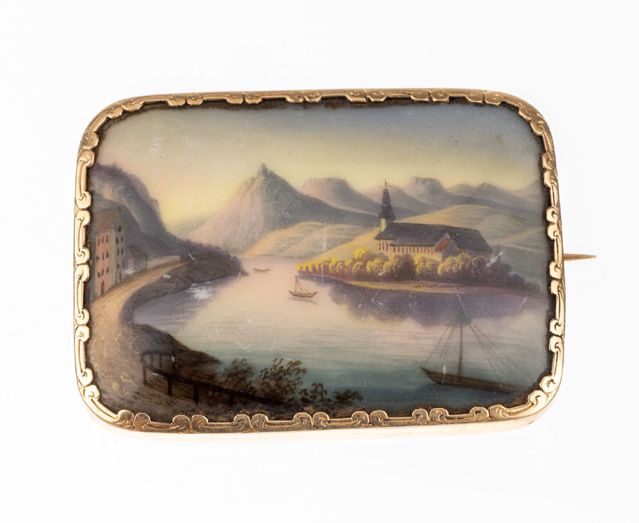 14 kt Gold Miniaturmalerei-Brosche, GG 585/000, um 1870-80, Porzellanmalerei: romantisierende Flusslandschaft mit Kirche, schlichte Rahmung, ca. 4.8 ...