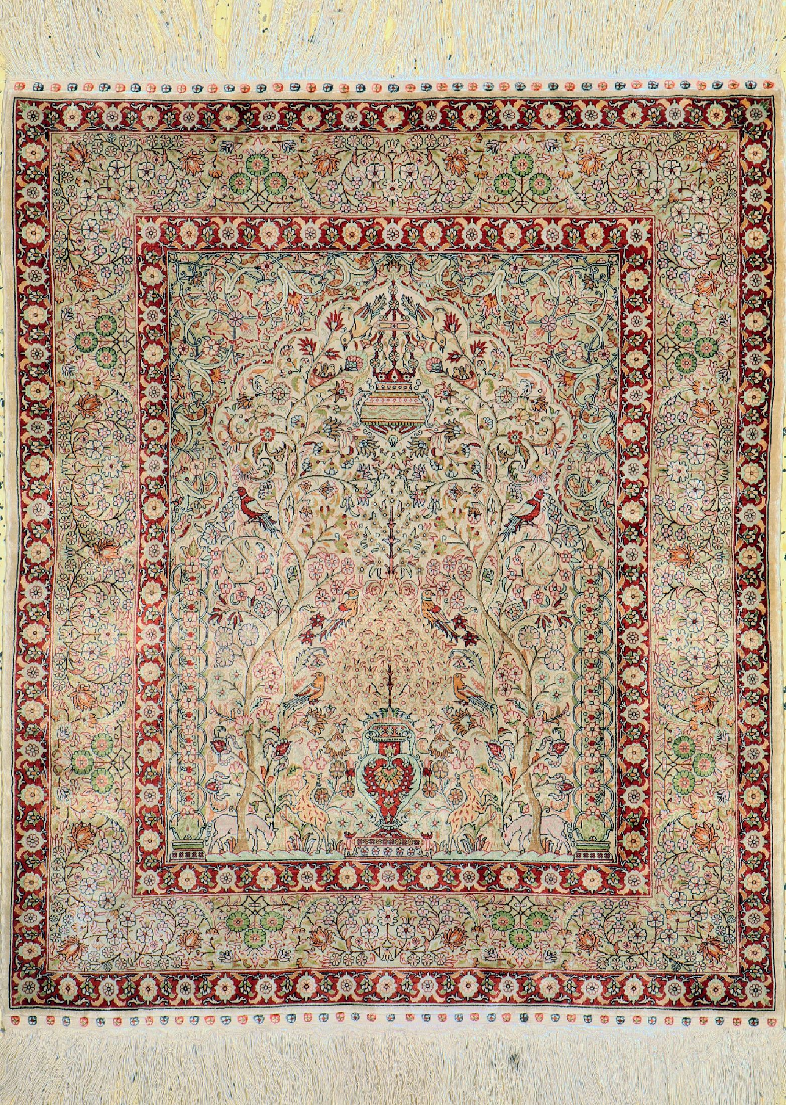 Hereke Seide fein, China, ca. 50 Jahre, reine Naturseide, ca. 94 x 78 cm, ca. 1,4 Mio.Kn/qm, EHZ: 1-2