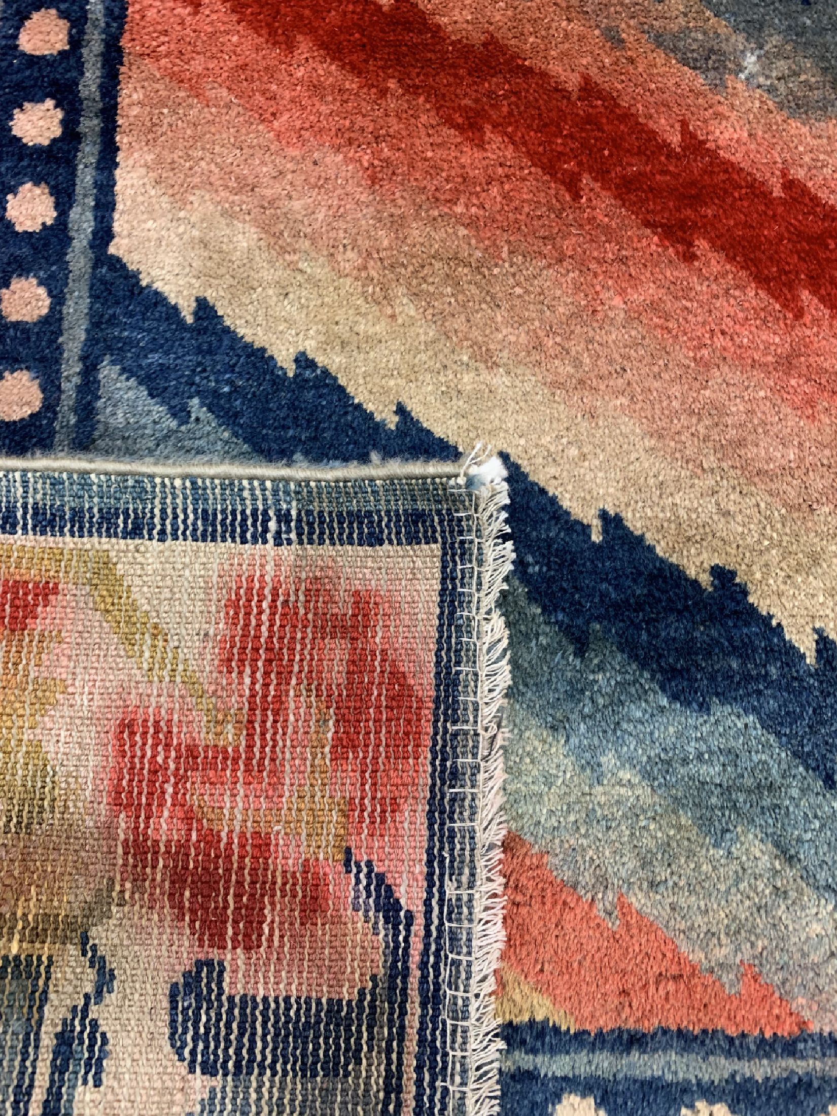 Detail h: Antiker Peking, China, 19.Jhd, Wolle auf Baumwolle, ca. 260 x 170 cm, Mottenfraß, EHZ: 2, gereinigt