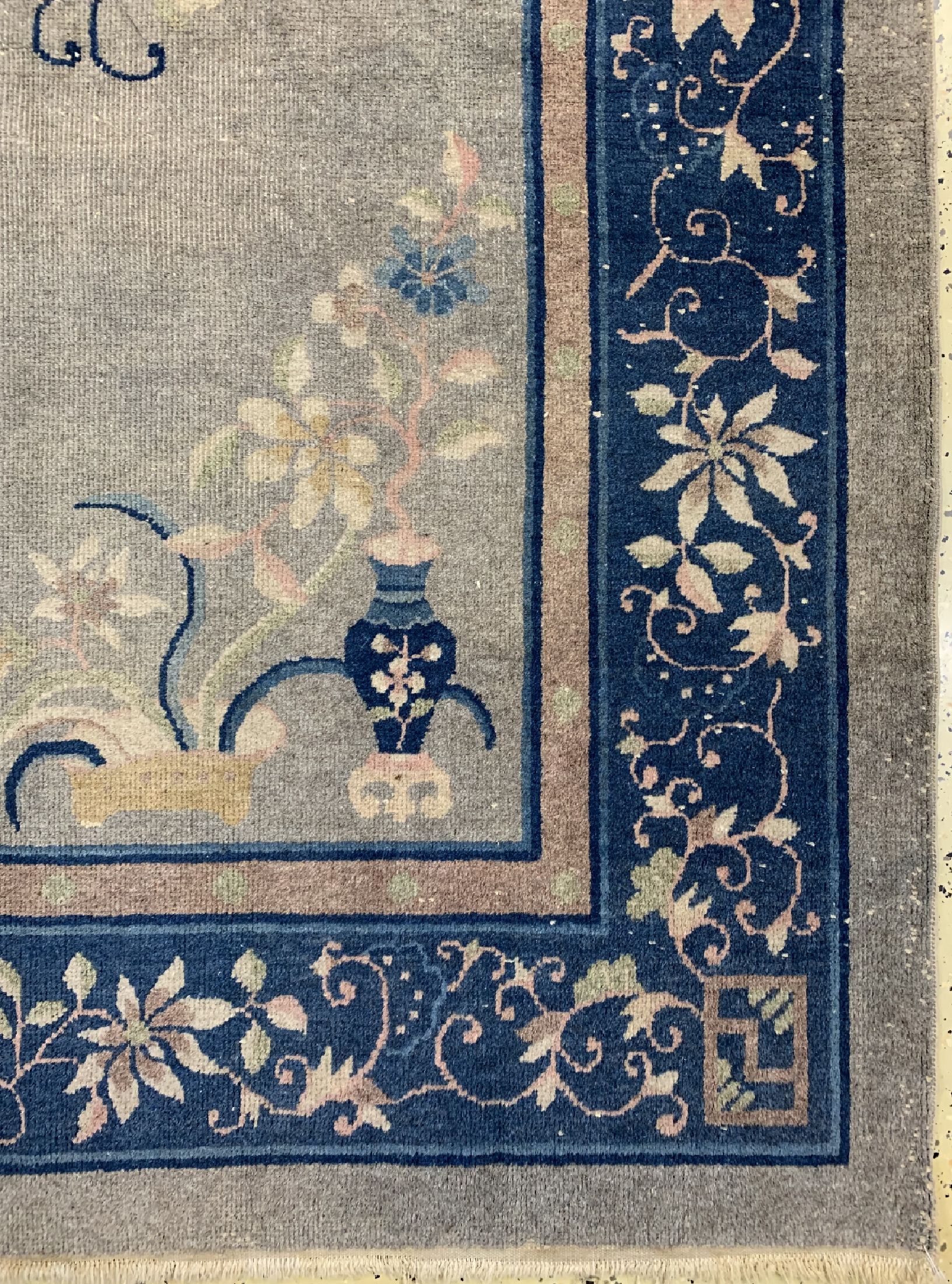 Detail a: Peking antik, China, um 1920, Wolle auf Baumwolle, ca. 340 x 260 cm, EHZ: 3