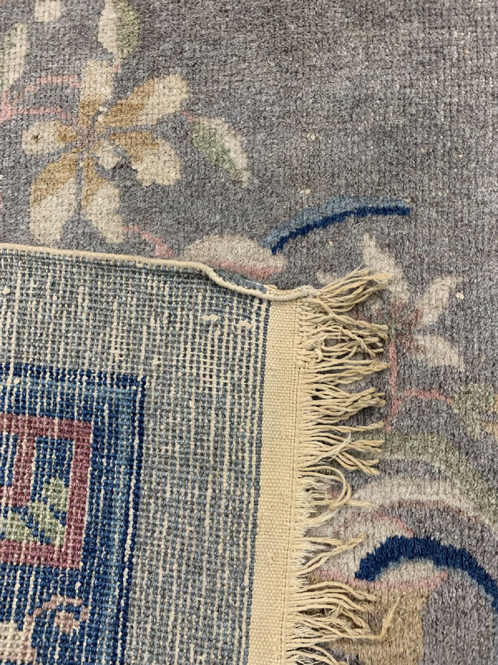 Detail f: Peking antik, China, um 1920, Wolle auf Baumwolle, ca. 340 x 260 cm, EHZ: 3