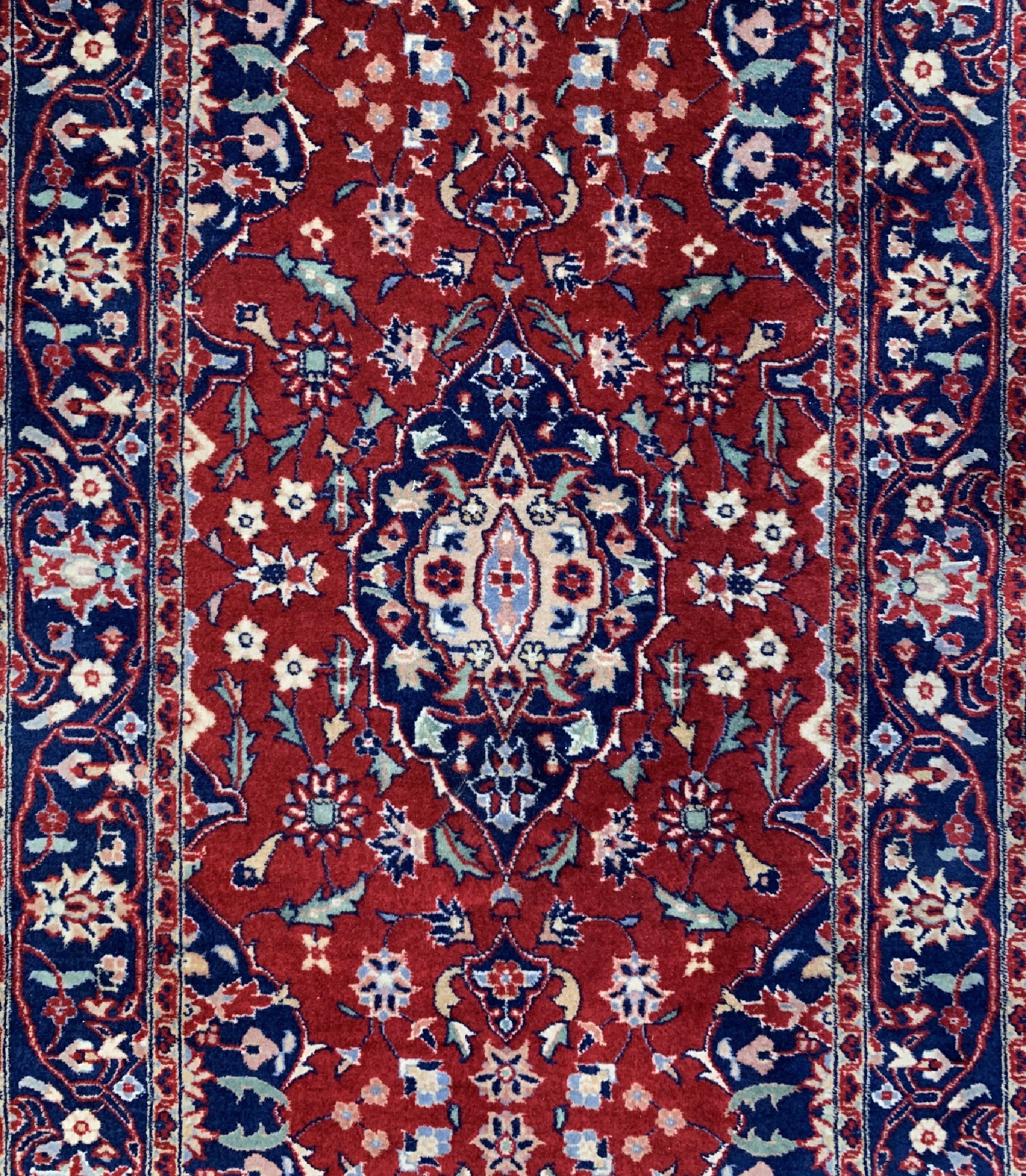 Detail b: Keschan, Indien, ca. 40 Jahre, Wolle auf Baumwolle, ca. 300 x 80 cm, EHZ: 1-2