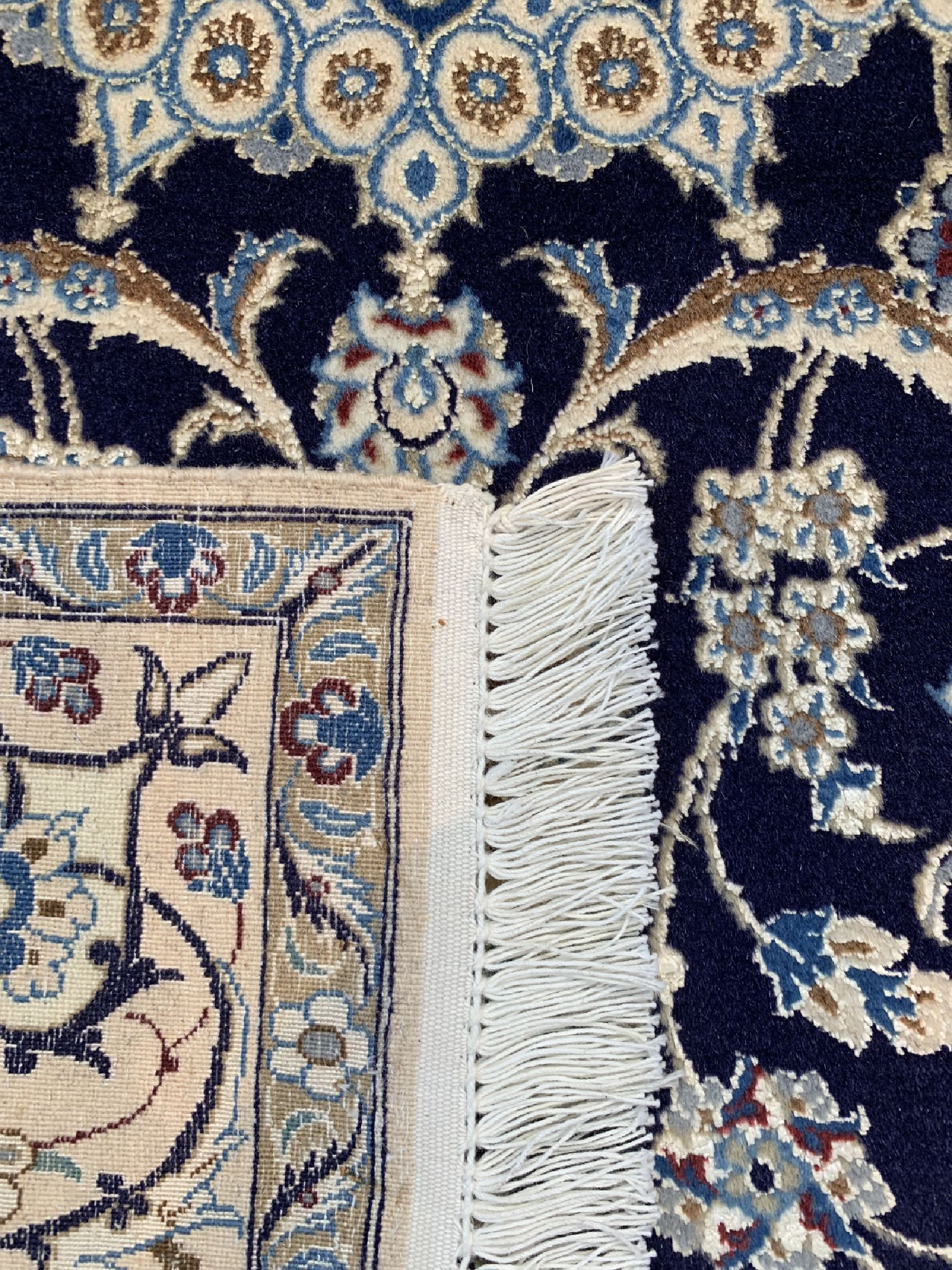 Detail e: Nain fein(6 La), Persien, ca. 40 Jahre, Korkwolle mit Seide, ca. 150 x 103 cm, EHZ: 1-2